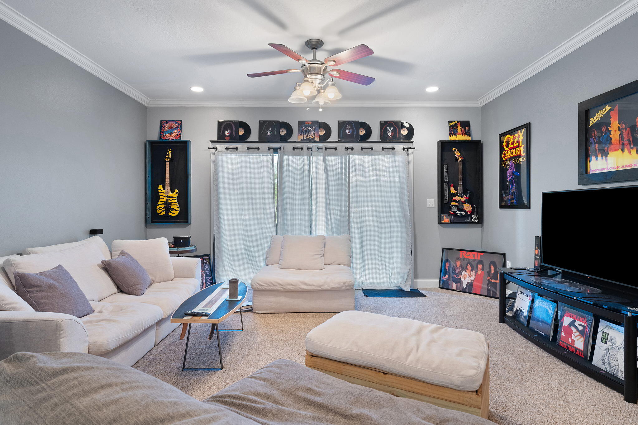 HIDDEN BAY VILLAGE - Residential