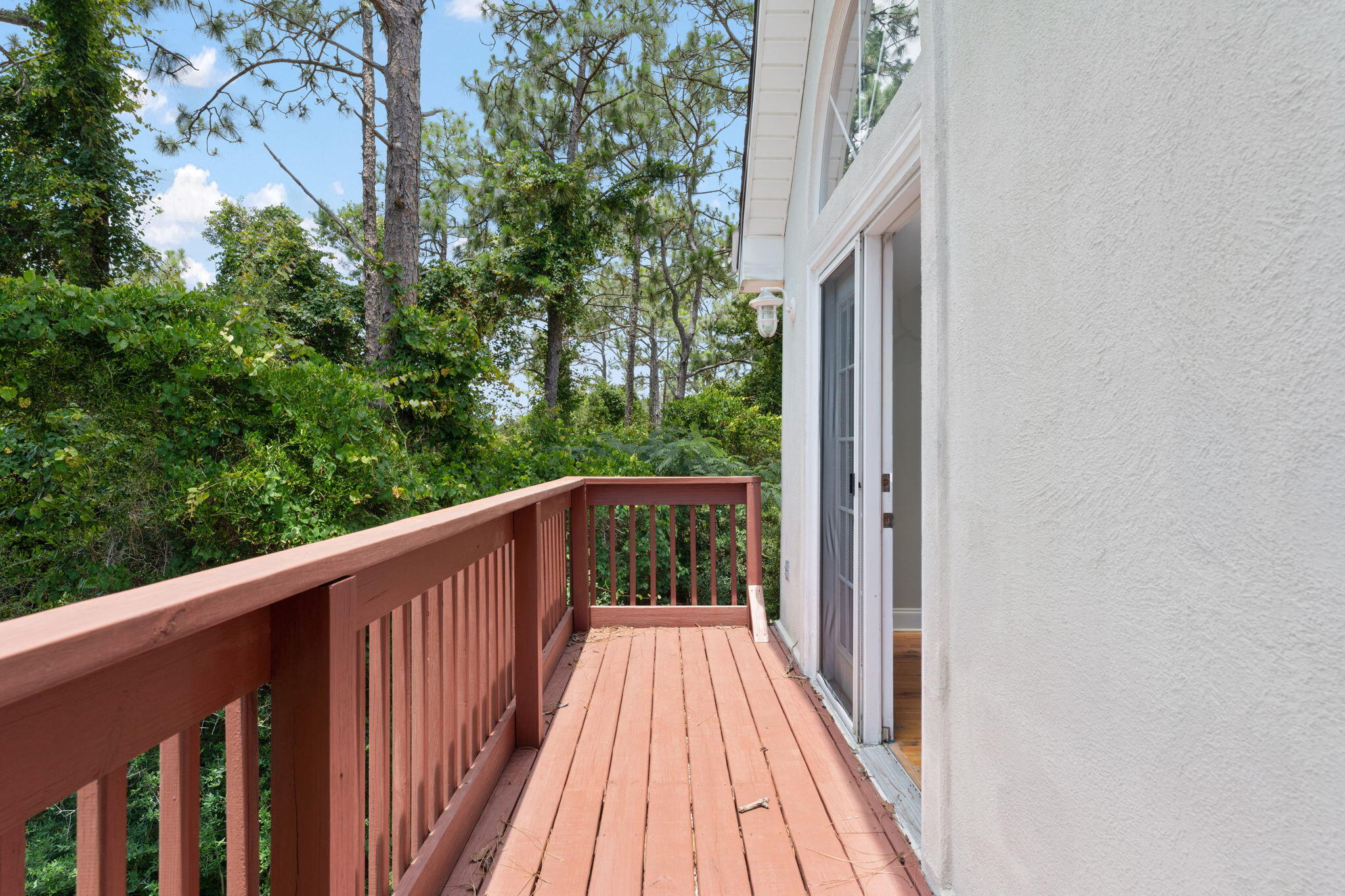 HIDDEN BAY VILLAGE - Residential