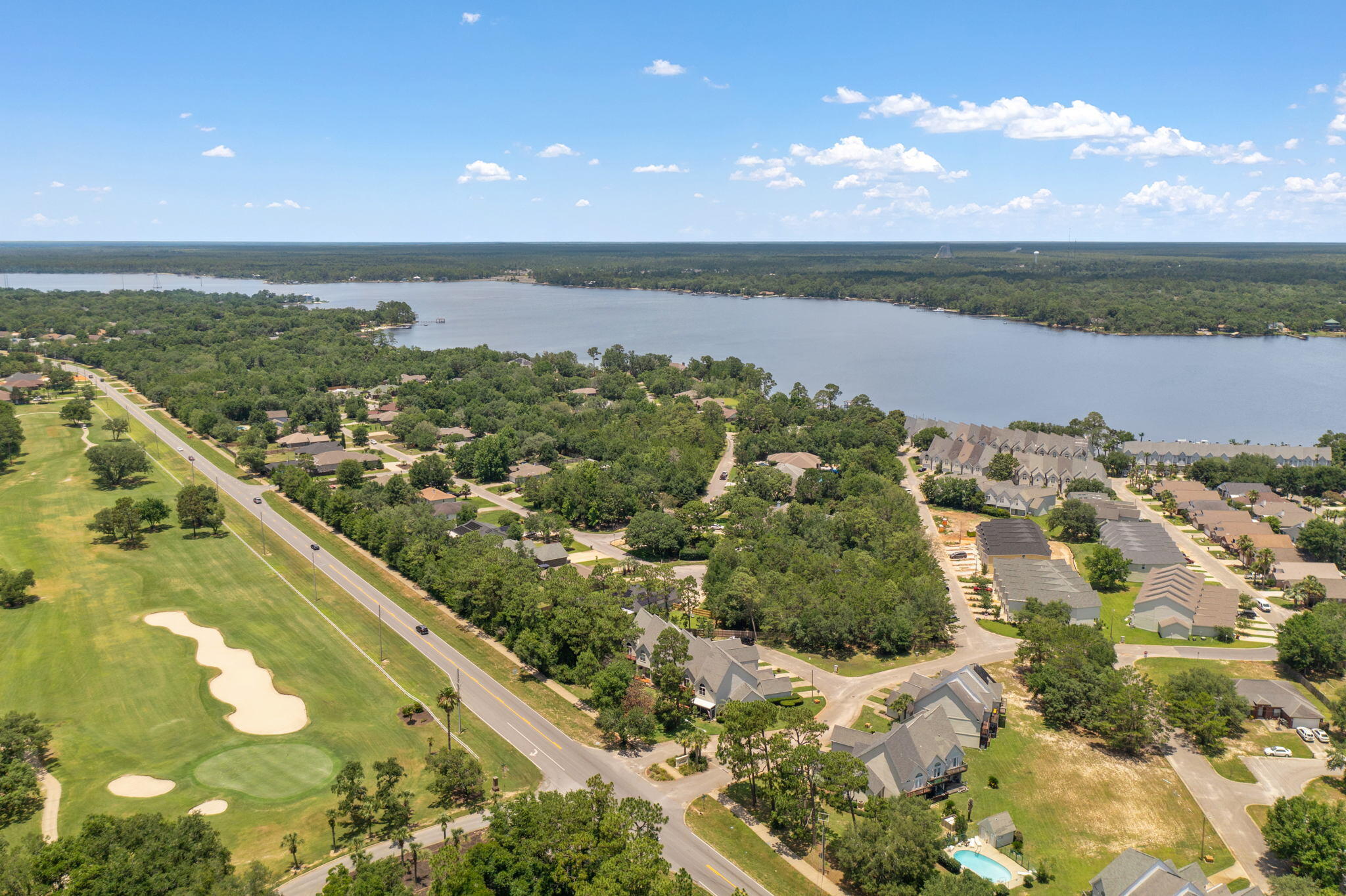 HIDDEN BAY VILLAGE - Residential