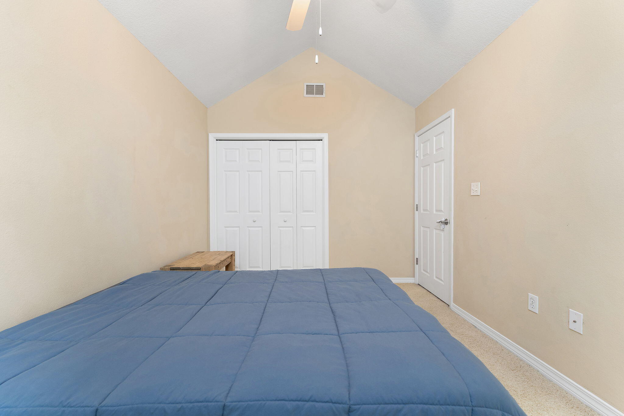 HIDDEN BAY VILLAGE - Residential