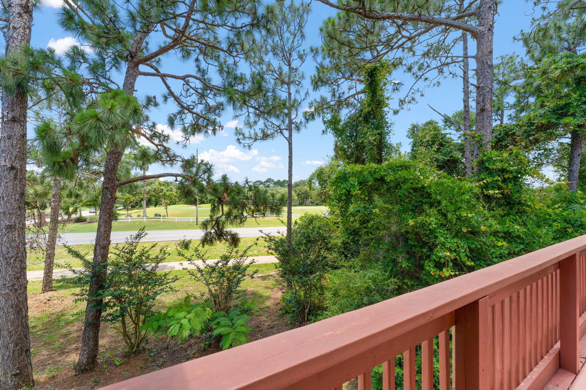 HIDDEN BAY VILLAGE - Residential