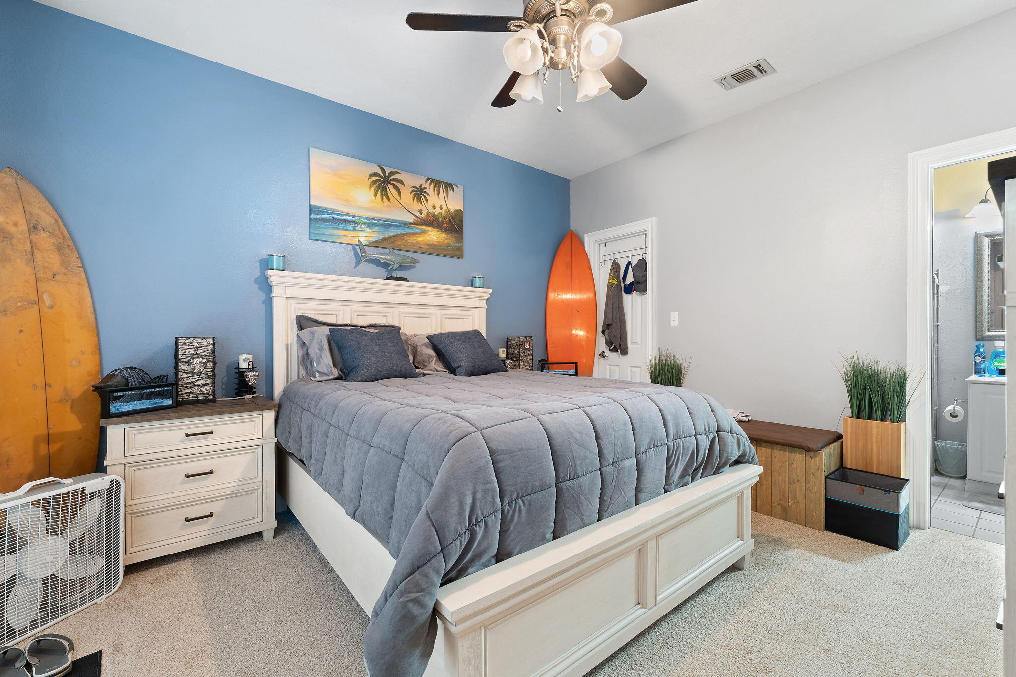 HIDDEN BAY VILLAGE - Residential