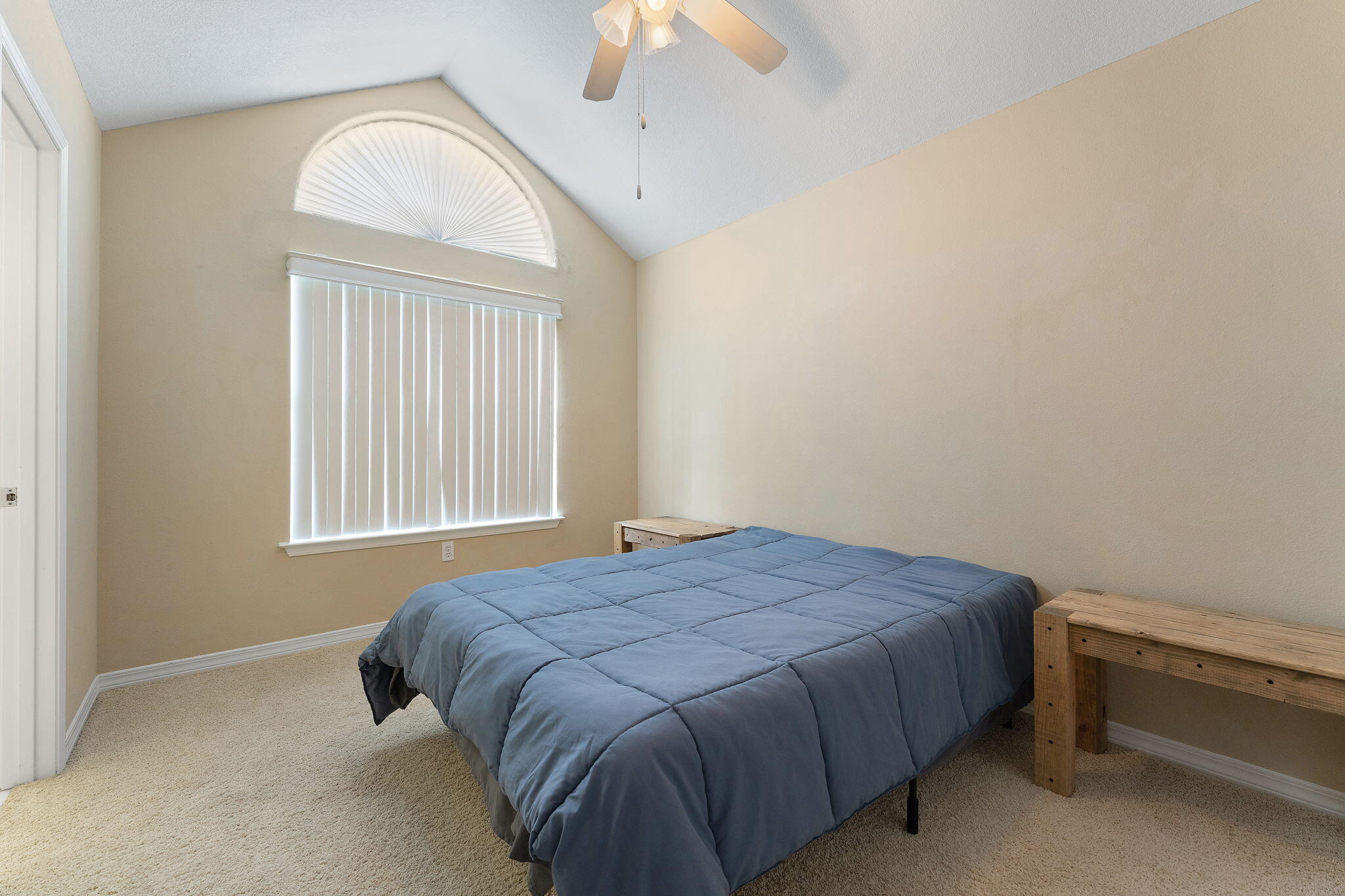 HIDDEN BAY VILLAGE - Residential