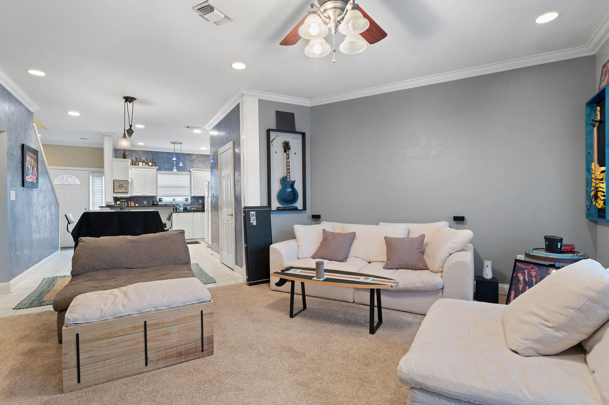 HIDDEN BAY VILLAGE - Residential