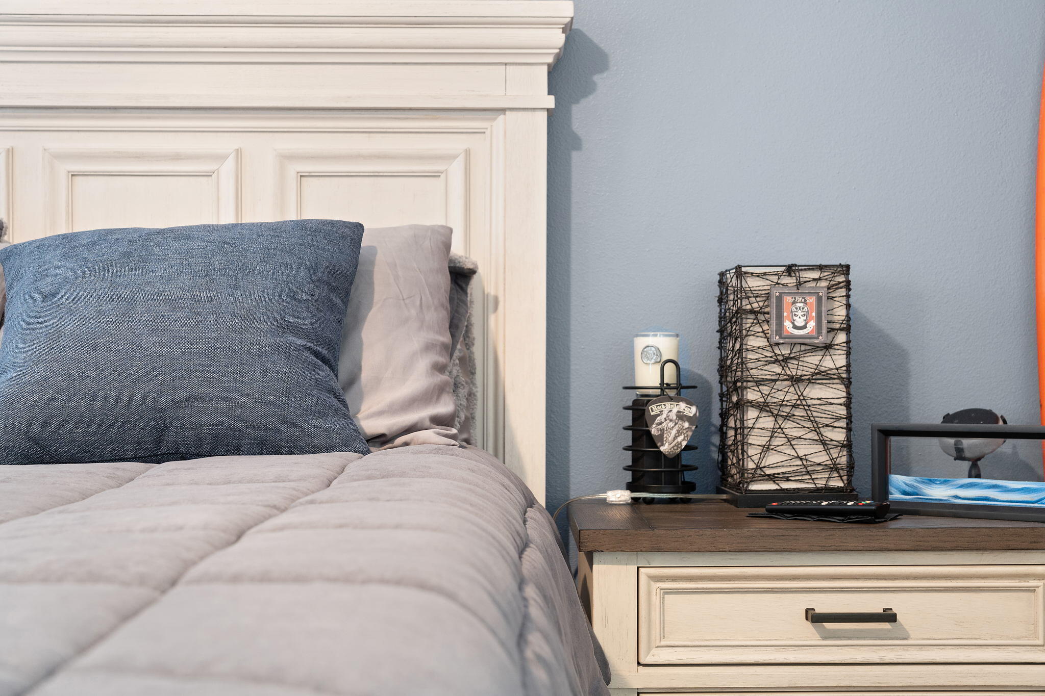 HIDDEN BAY VILLAGE - Residential