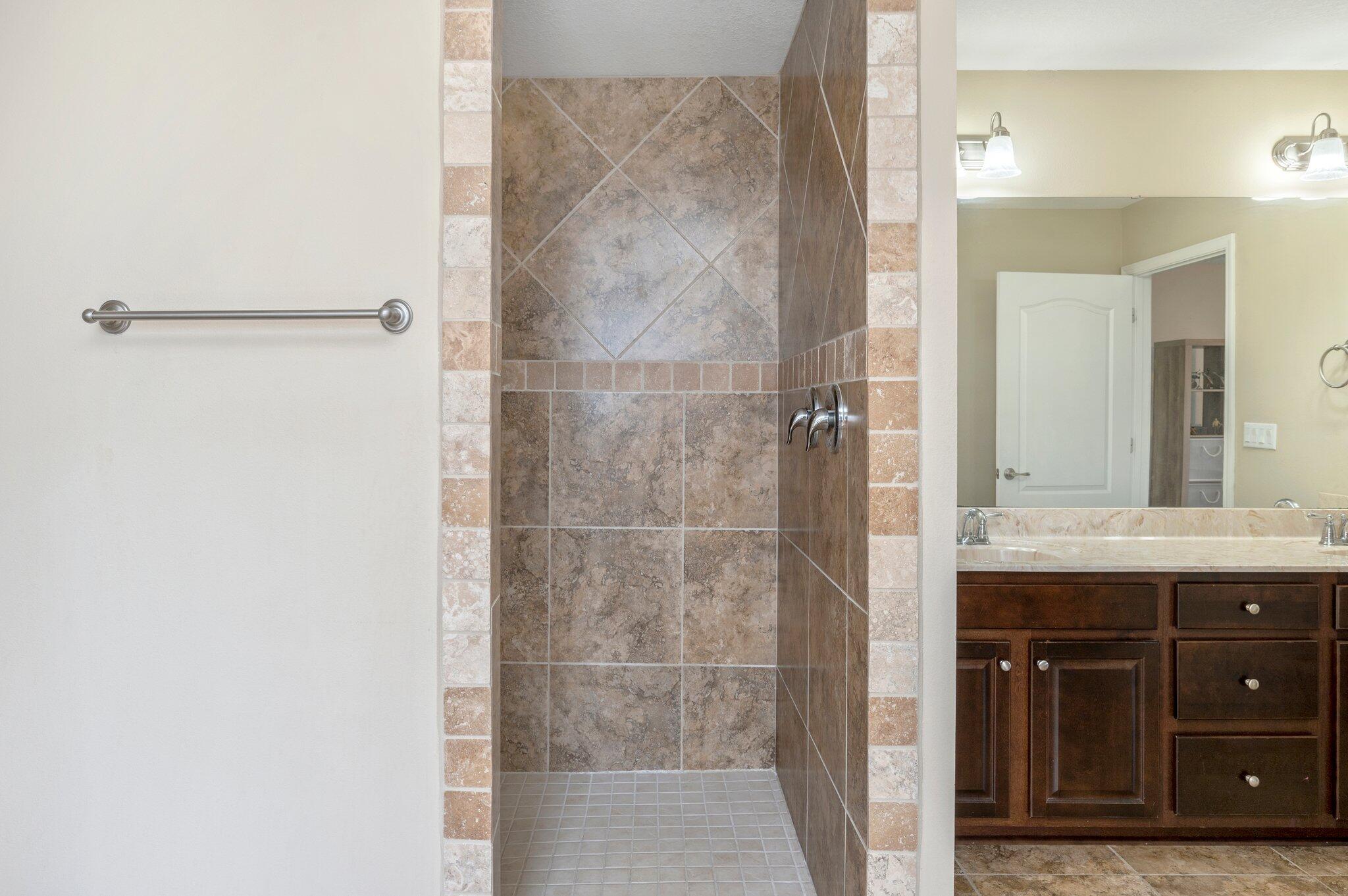 BROOKE ESTATES PH II - Residential