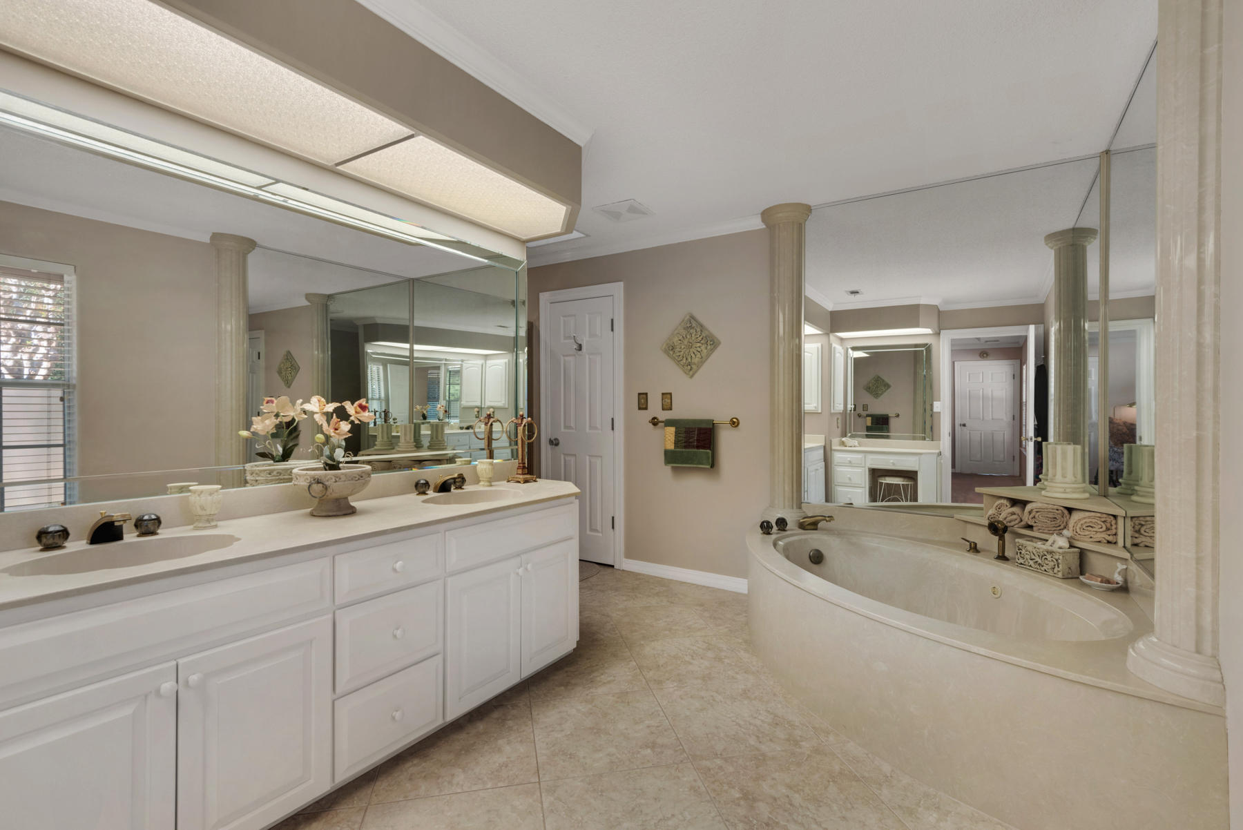 LIDO ESTATES BLUEWATER BAY - Residential