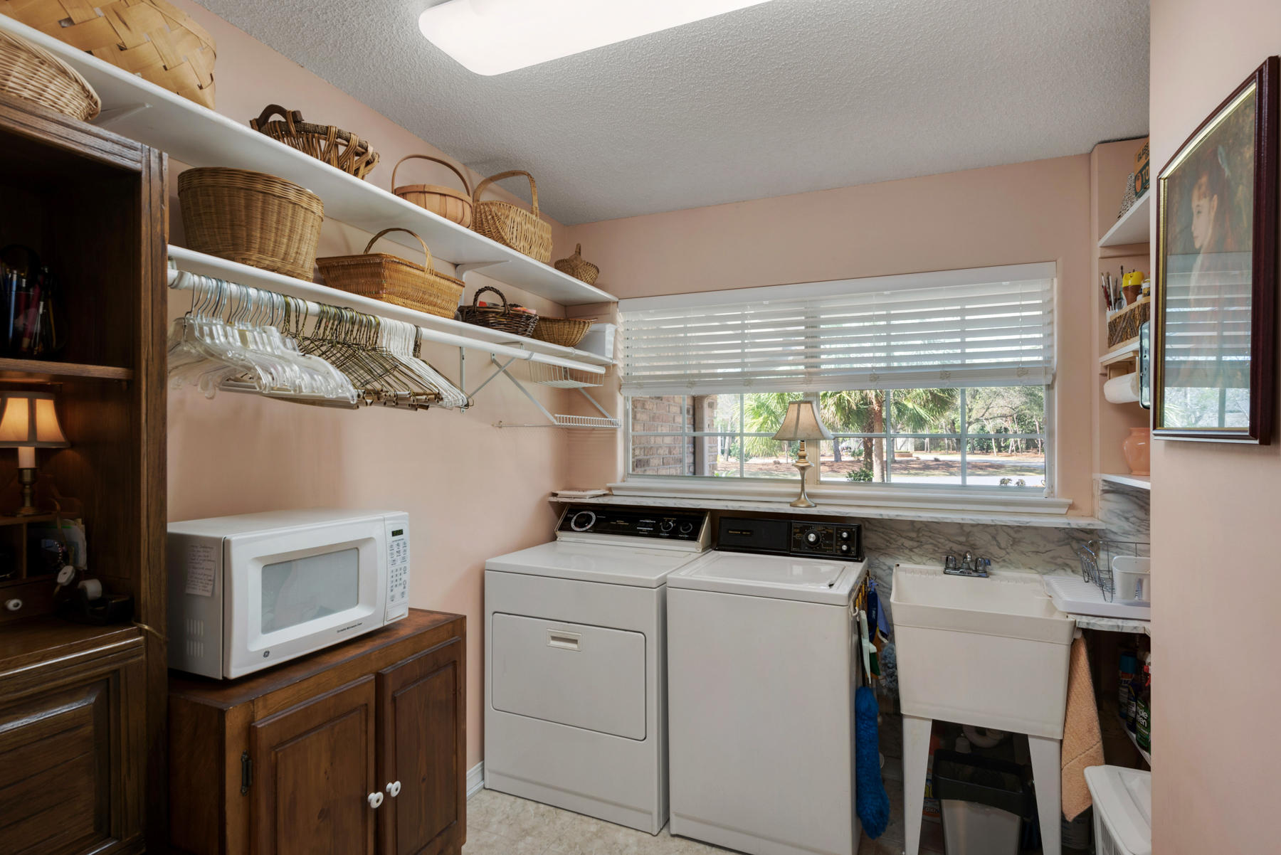 LIDO ESTATES BLUEWATER BAY - Residential