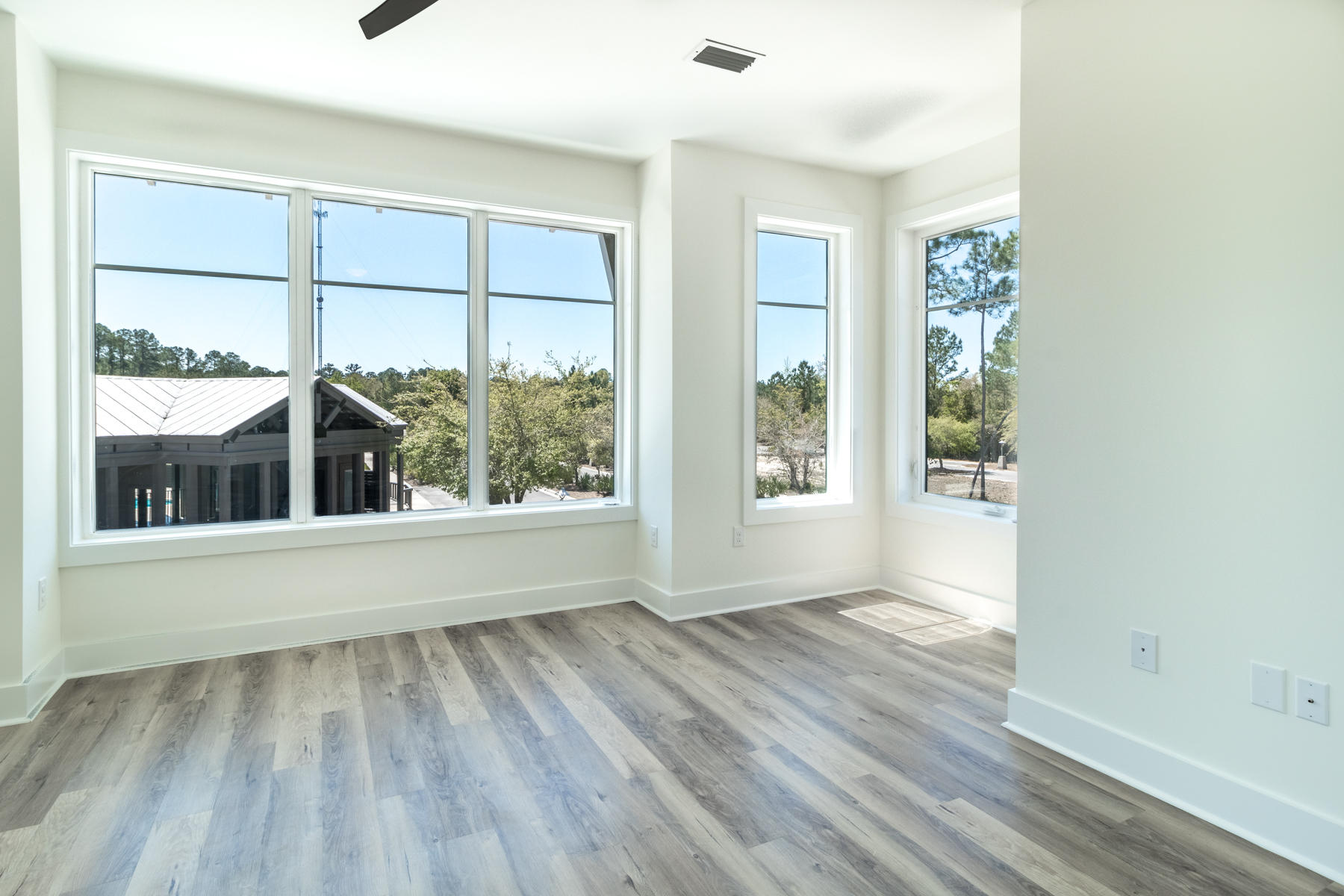 EDEN'S LANDING - Residential