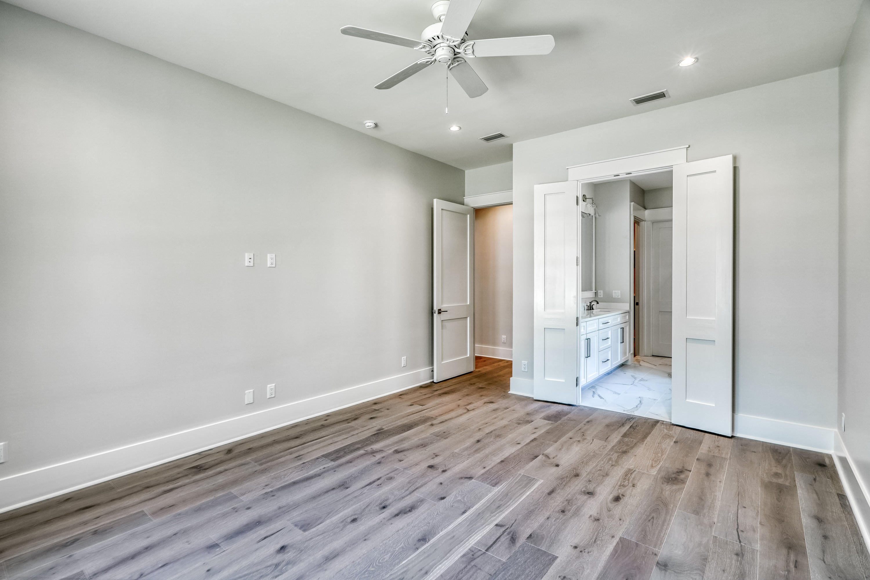 SEABREEZE - Residential