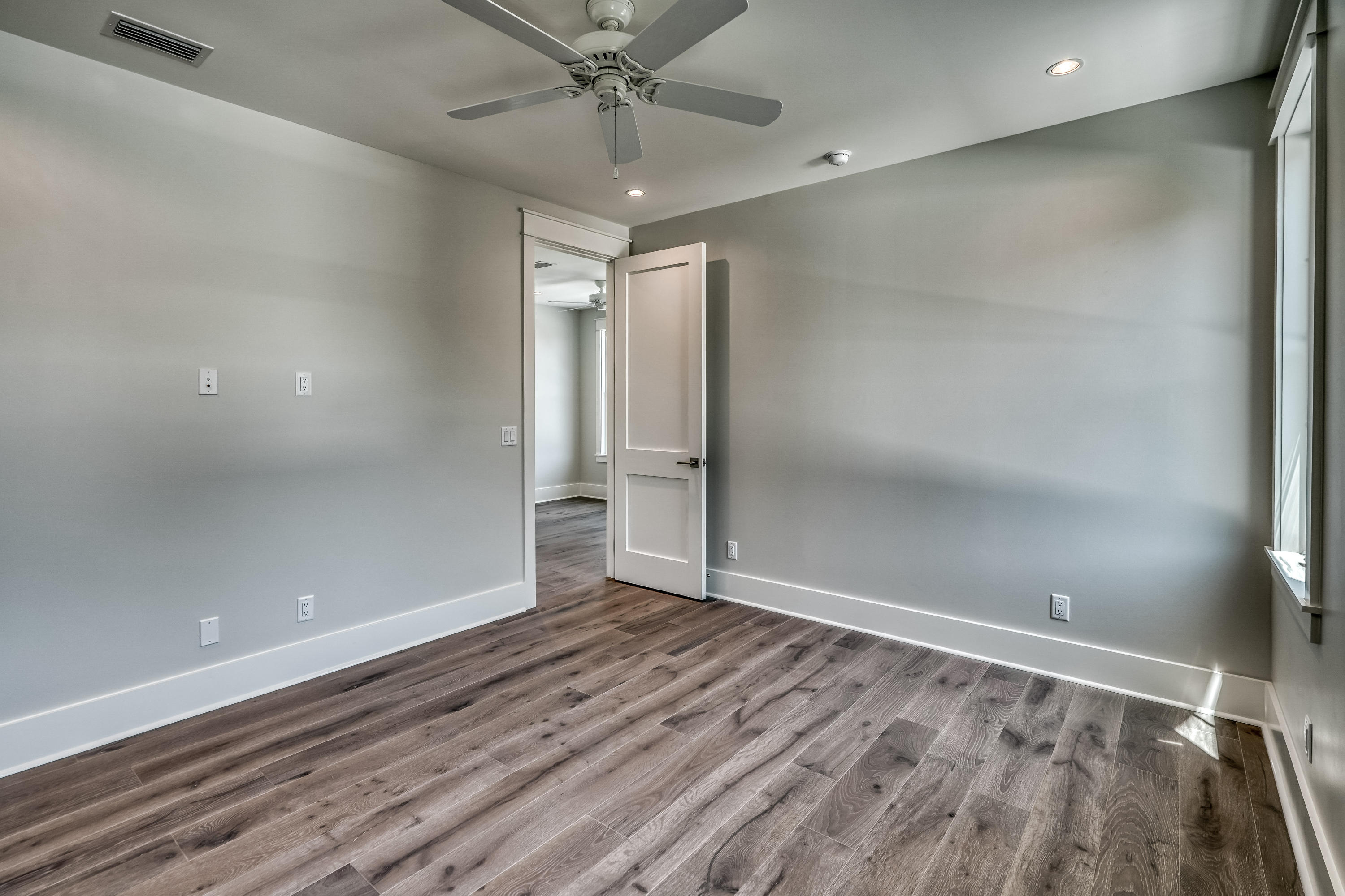 SEABREEZE - Residential