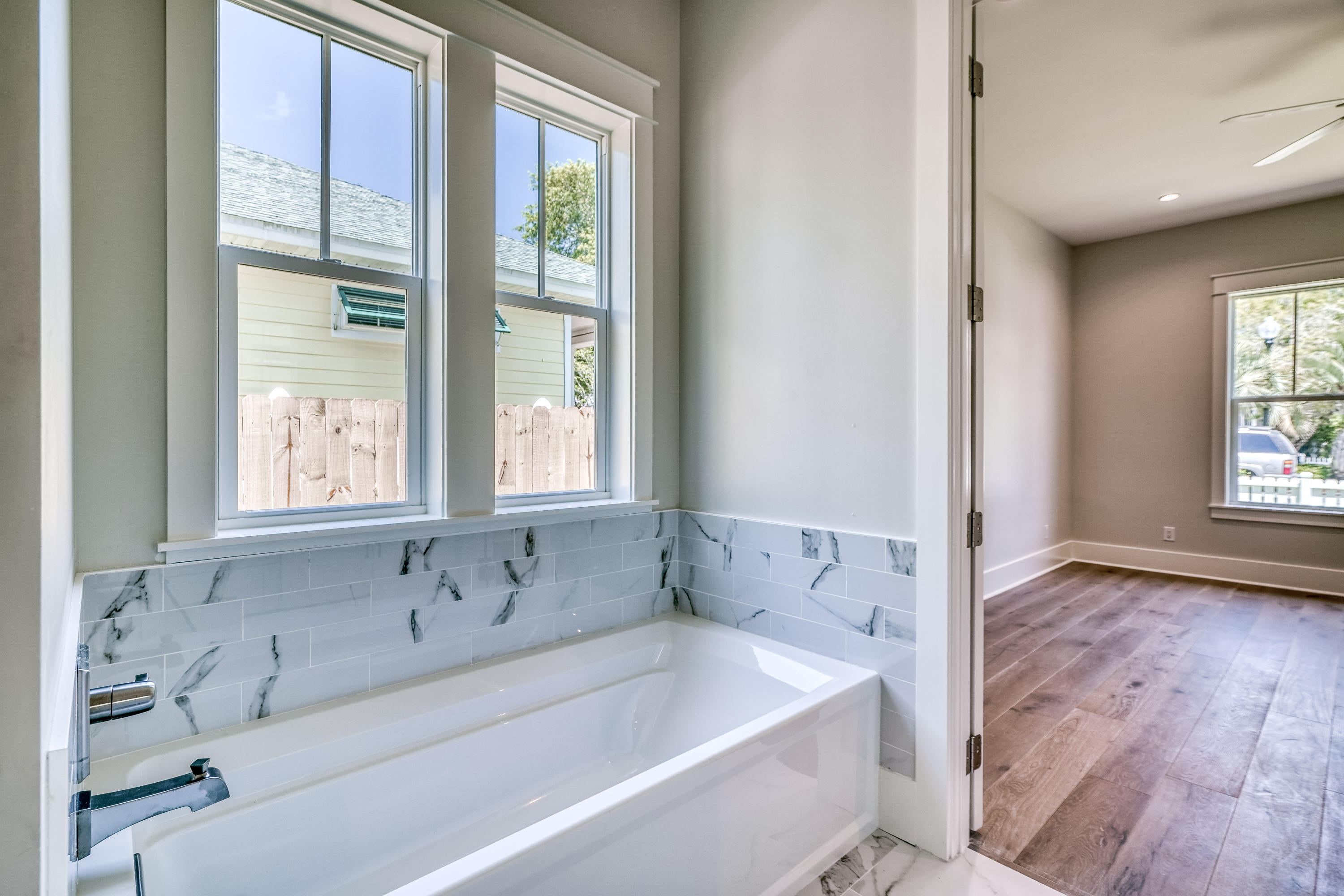 SEABREEZE - Residential