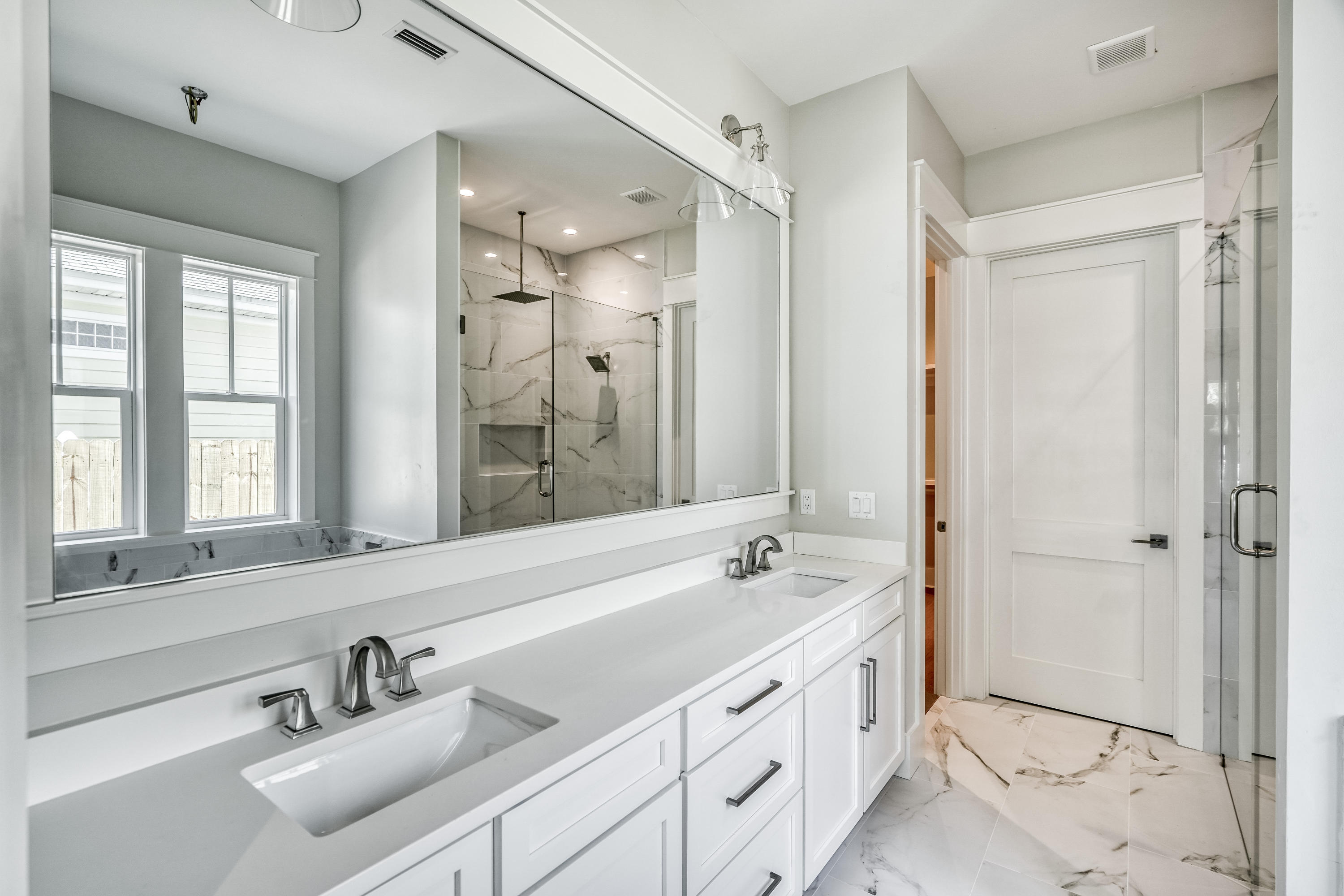 SEABREEZE - Residential