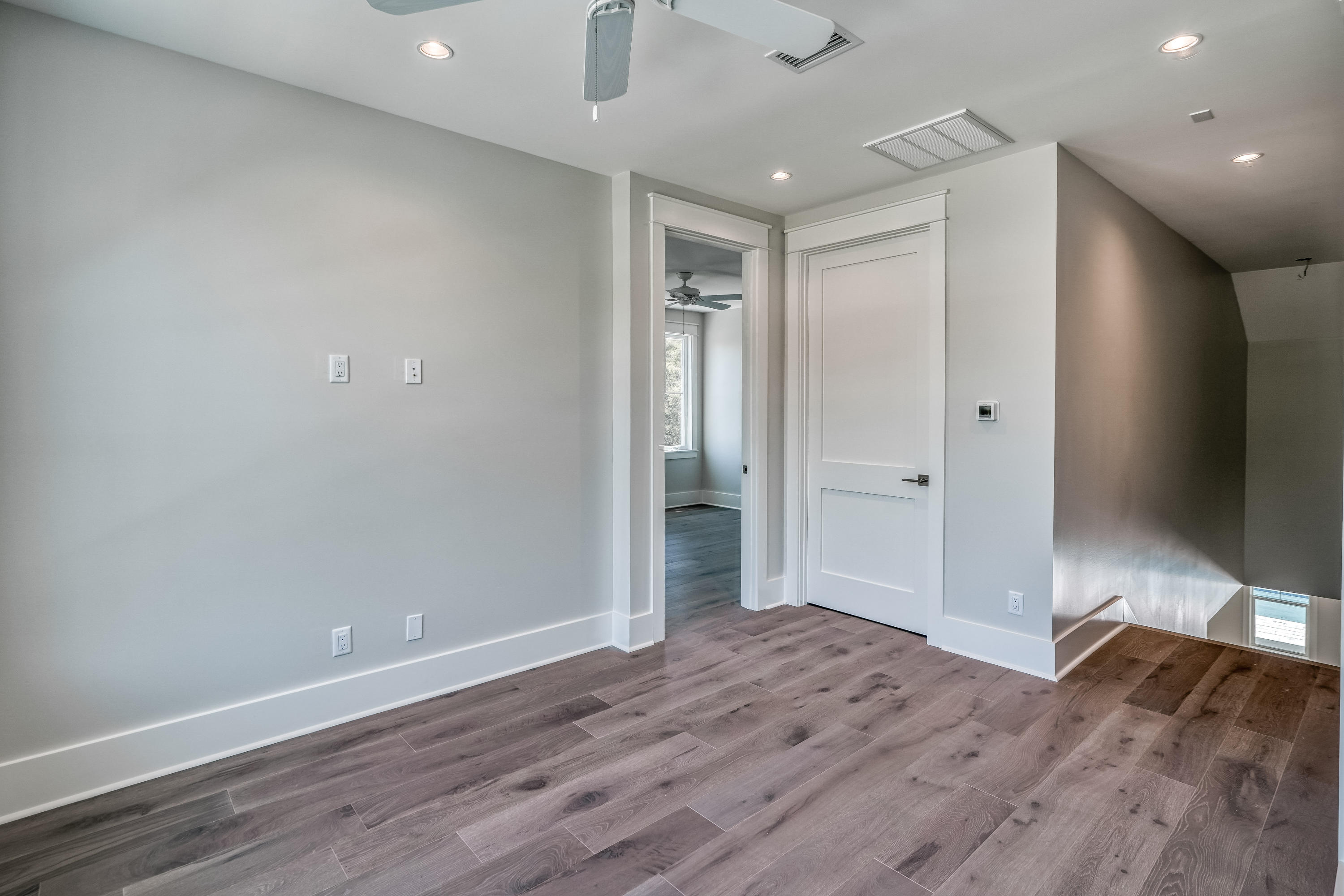 SEABREEZE - Residential