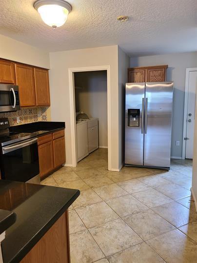 SHAY-LIN T/H - Residential