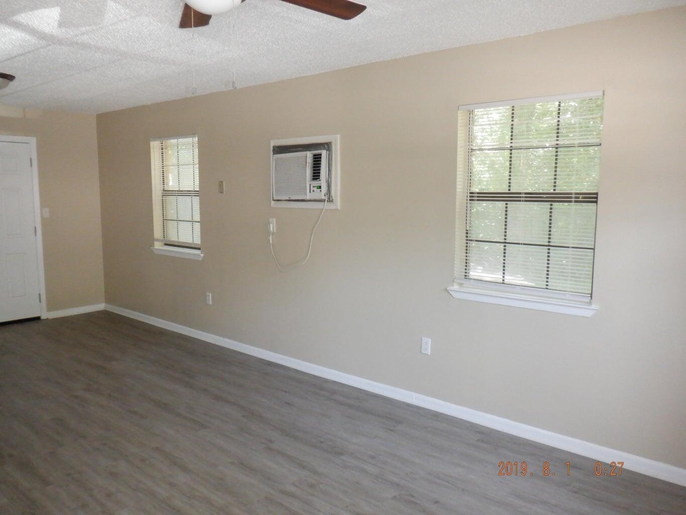 METES & BOUNDS - Residential Lease