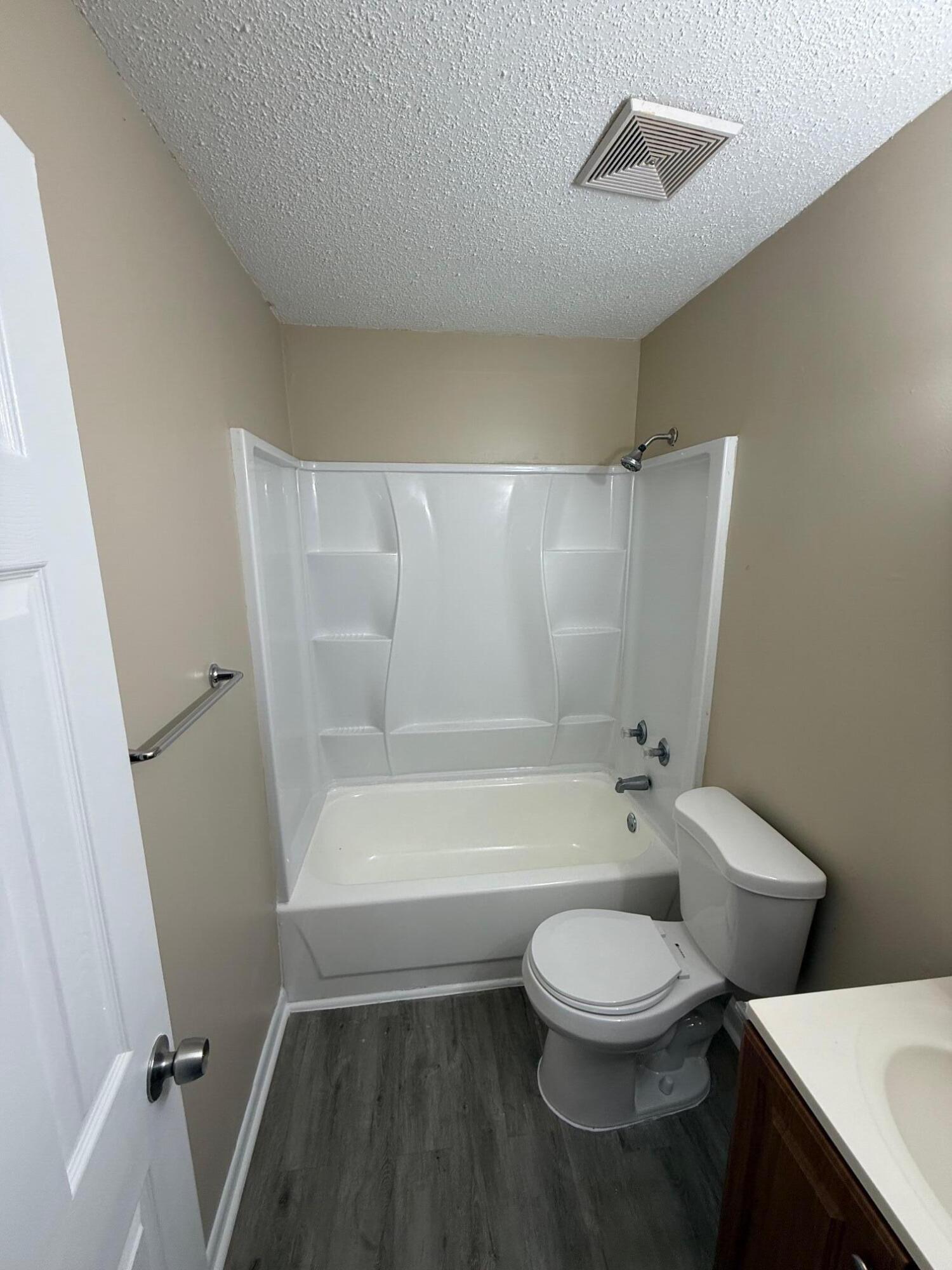 METES & BOUNDS - Residential Lease