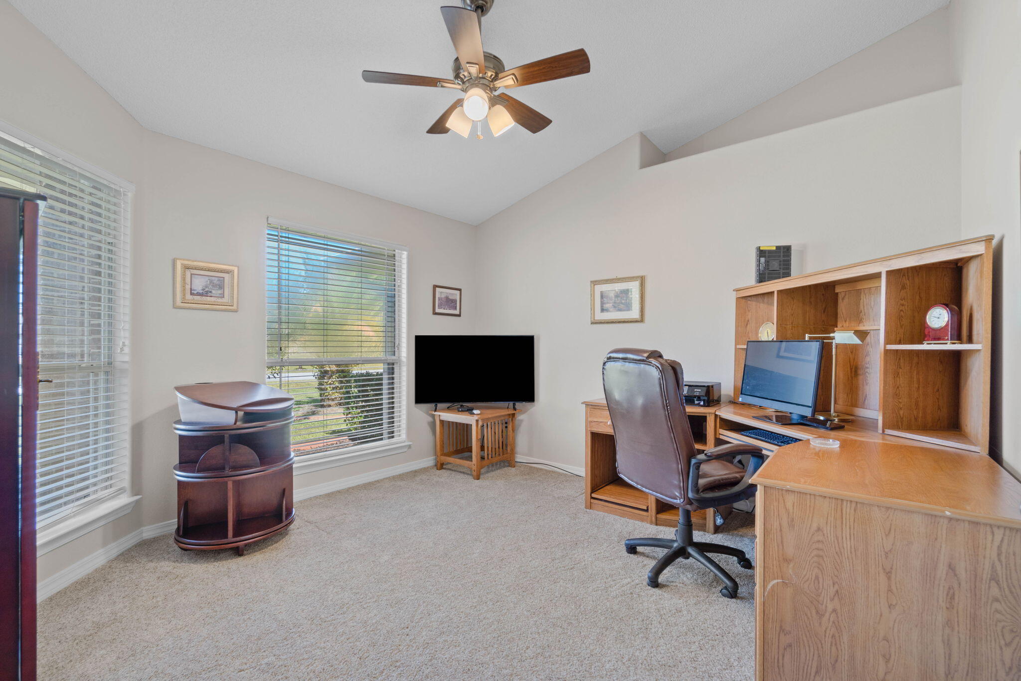 HOLLEY BY THE SEA - Residential