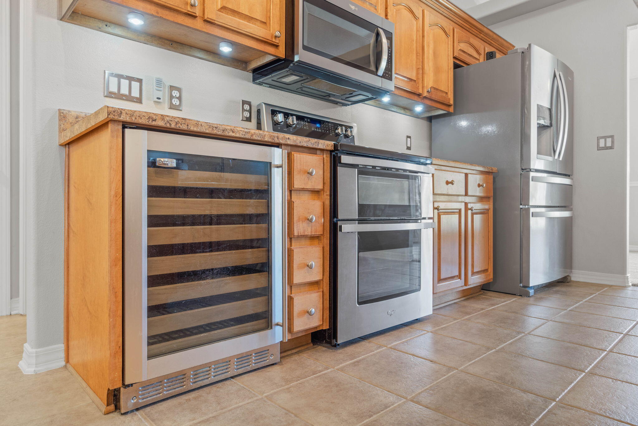 HOLLEY BY THE SEA - Residential