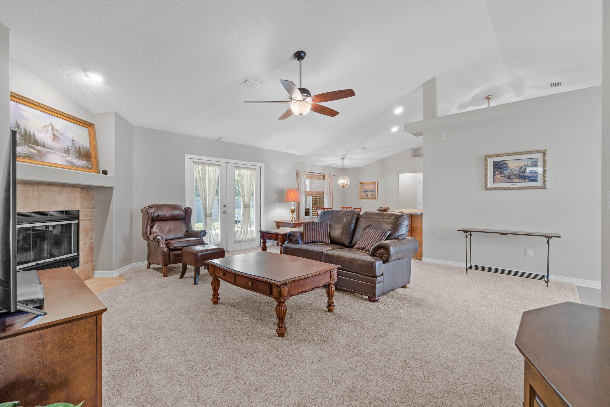 HOLLEY BY THE SEA - Residential