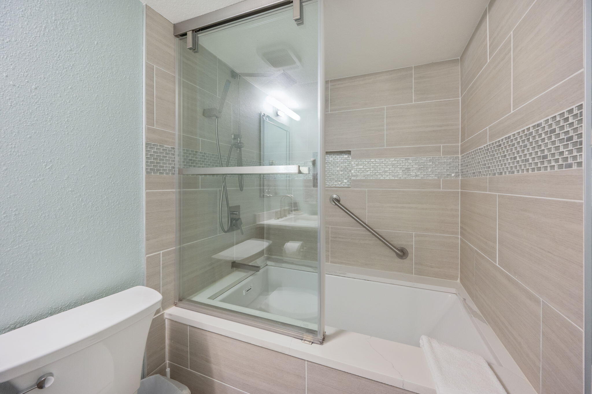 SUNDUNES CONDO - Residential