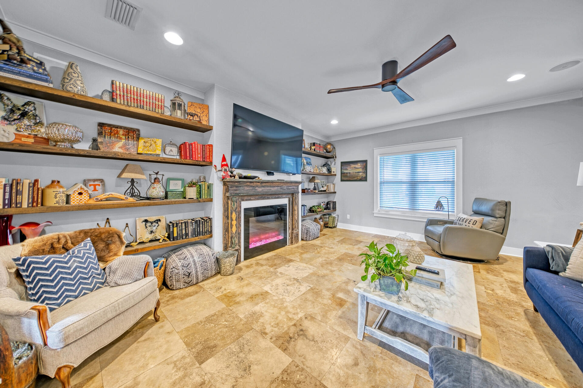 MACK BAYOU ESTATES - Residential