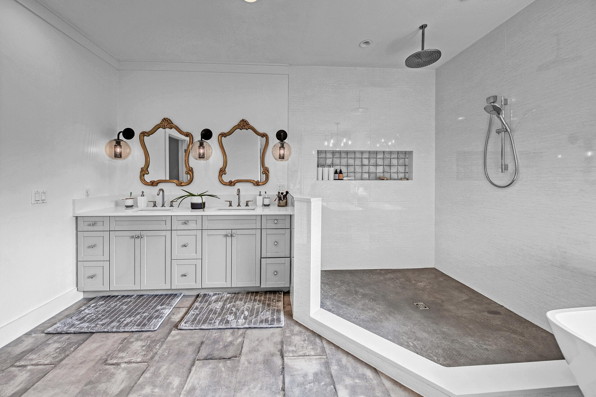 MACK BAYOU ESTATES - Residential