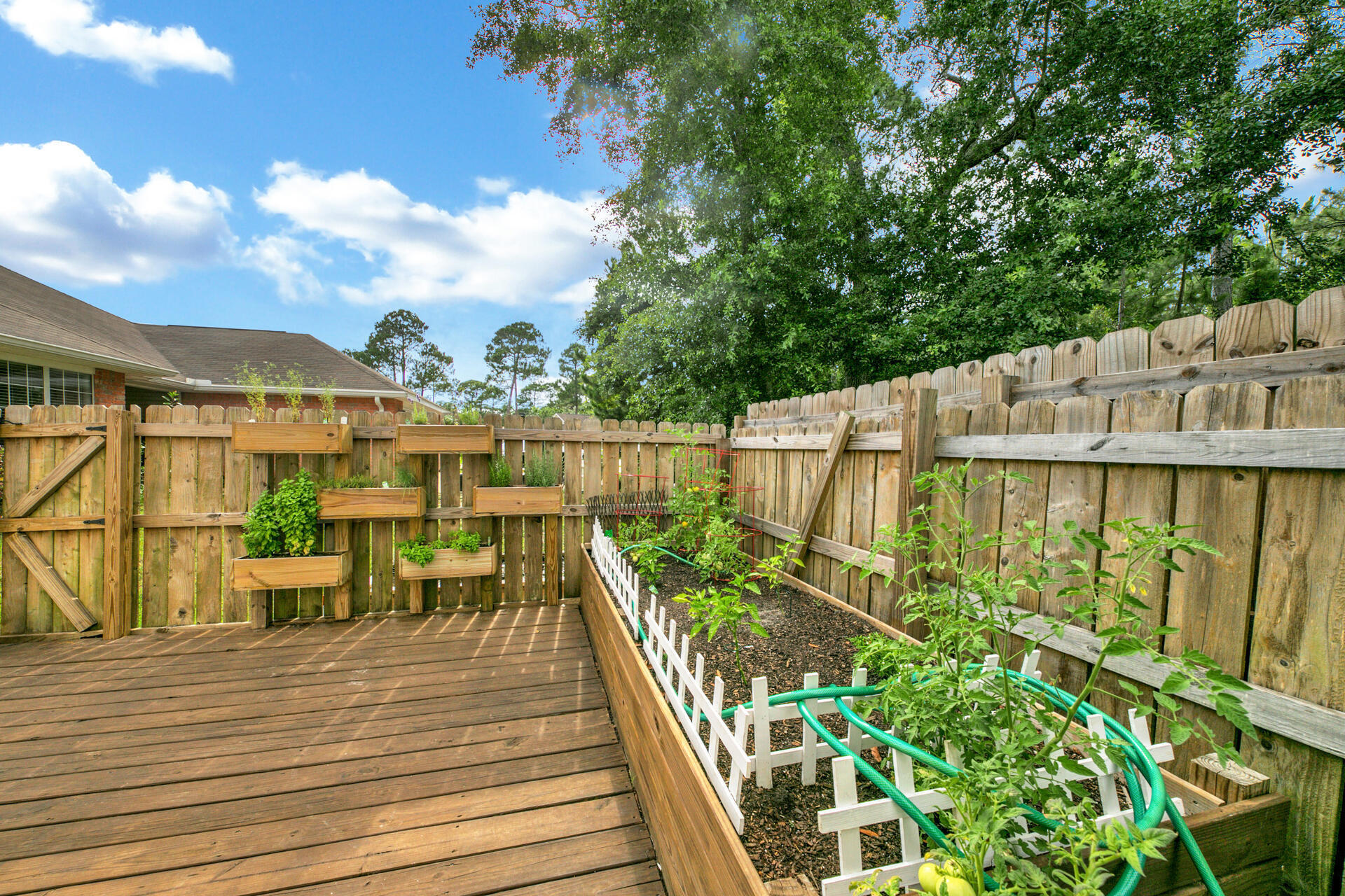 MACK BAYOU ESTATES - Residential