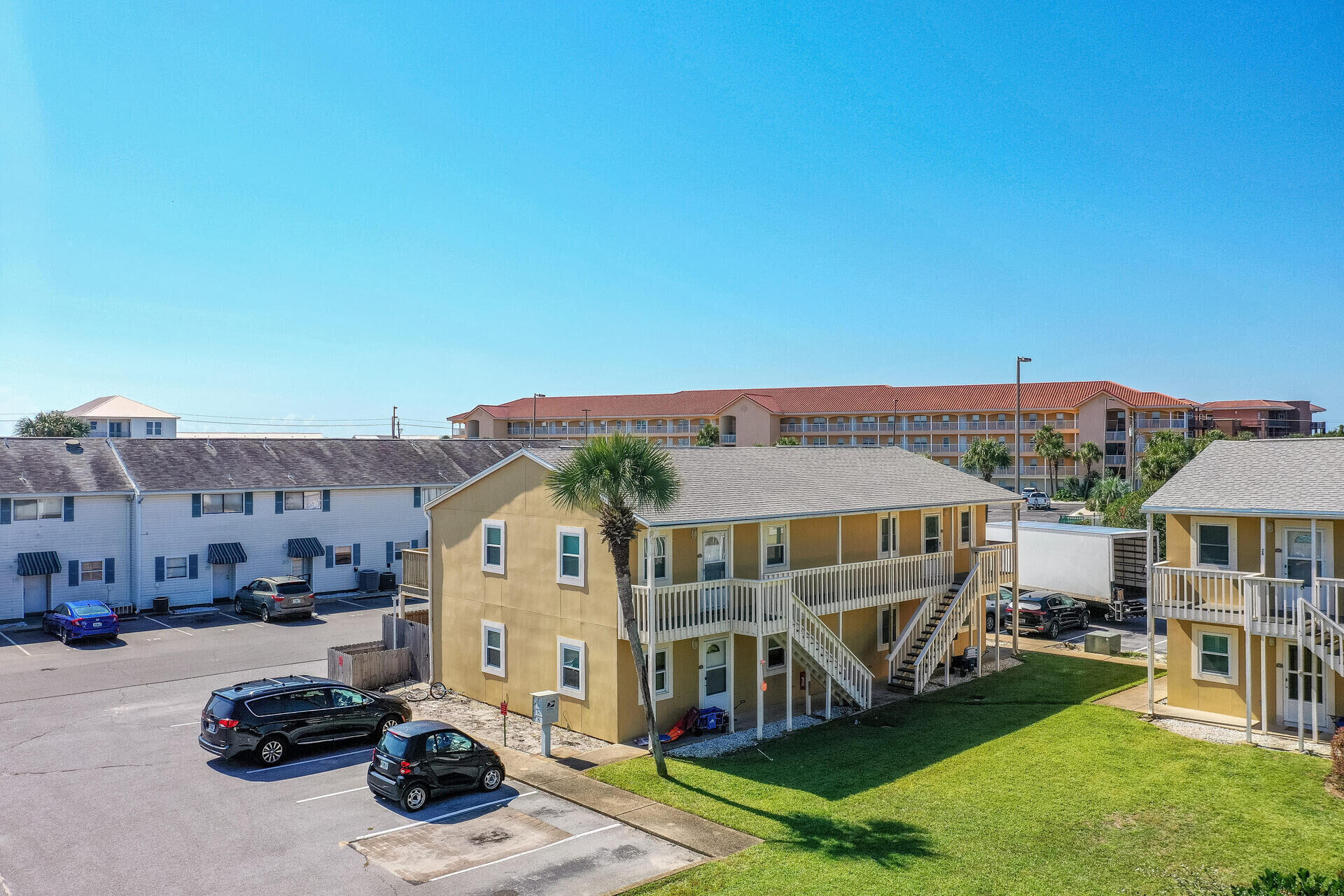 CROSS CREEK CONDO - Residential