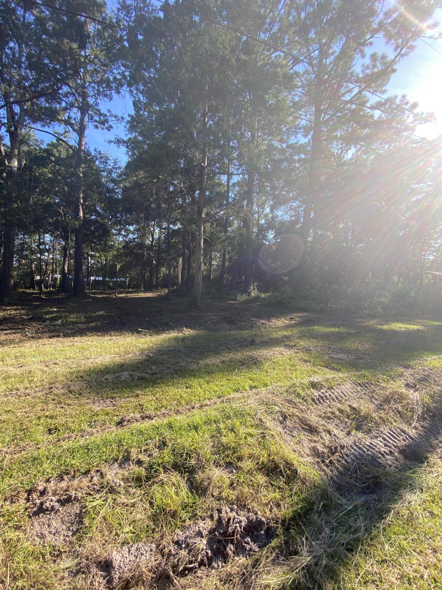 NO RECORDED SUBDIVISION - Land