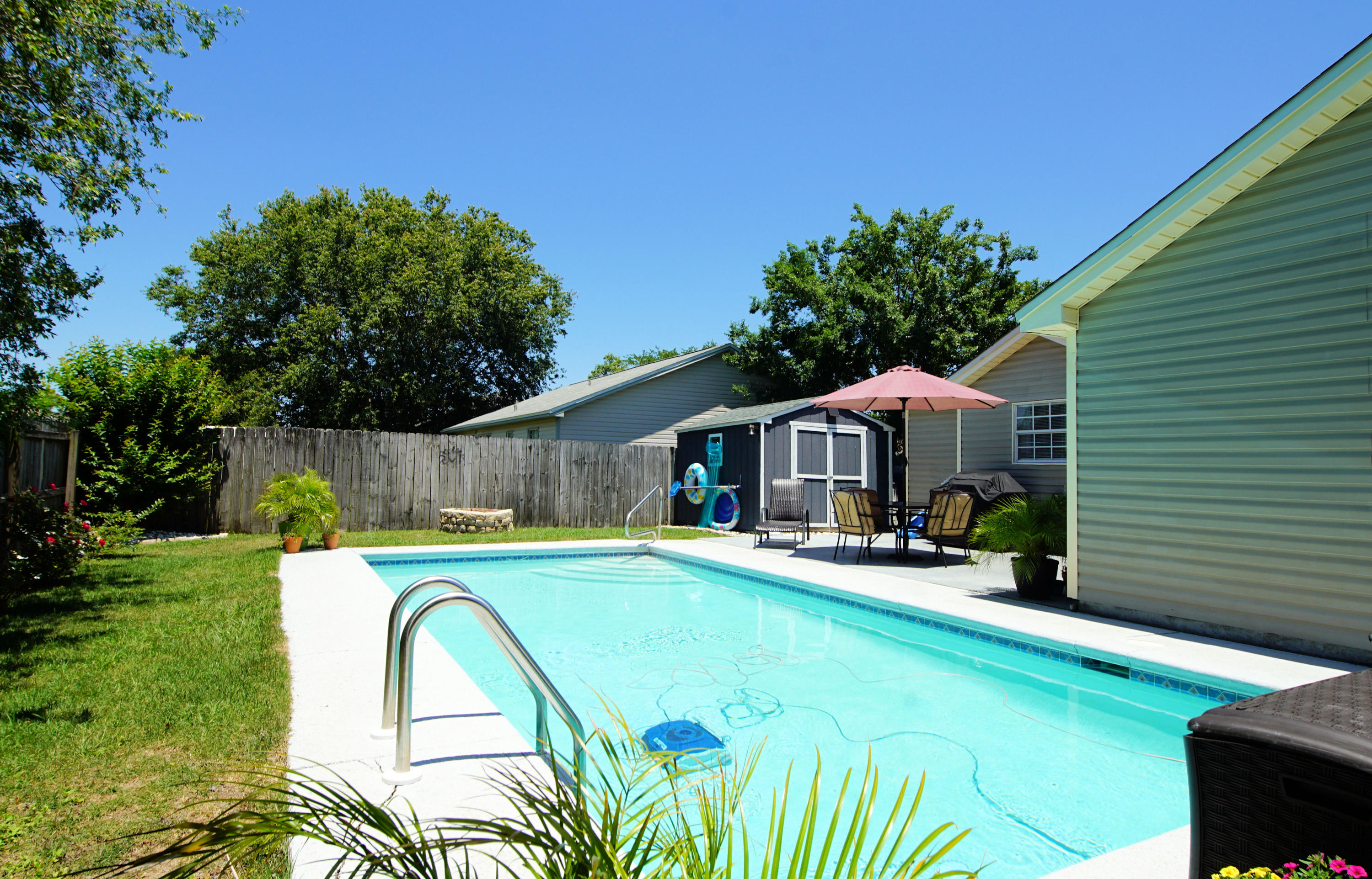 CARDINAL ESTATES - Residential