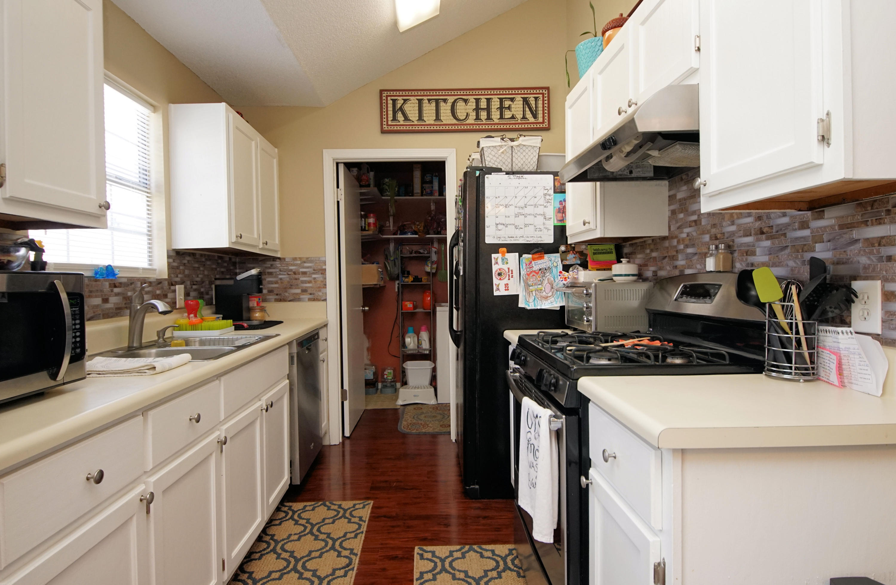 CARDINAL ESTATES - Residential