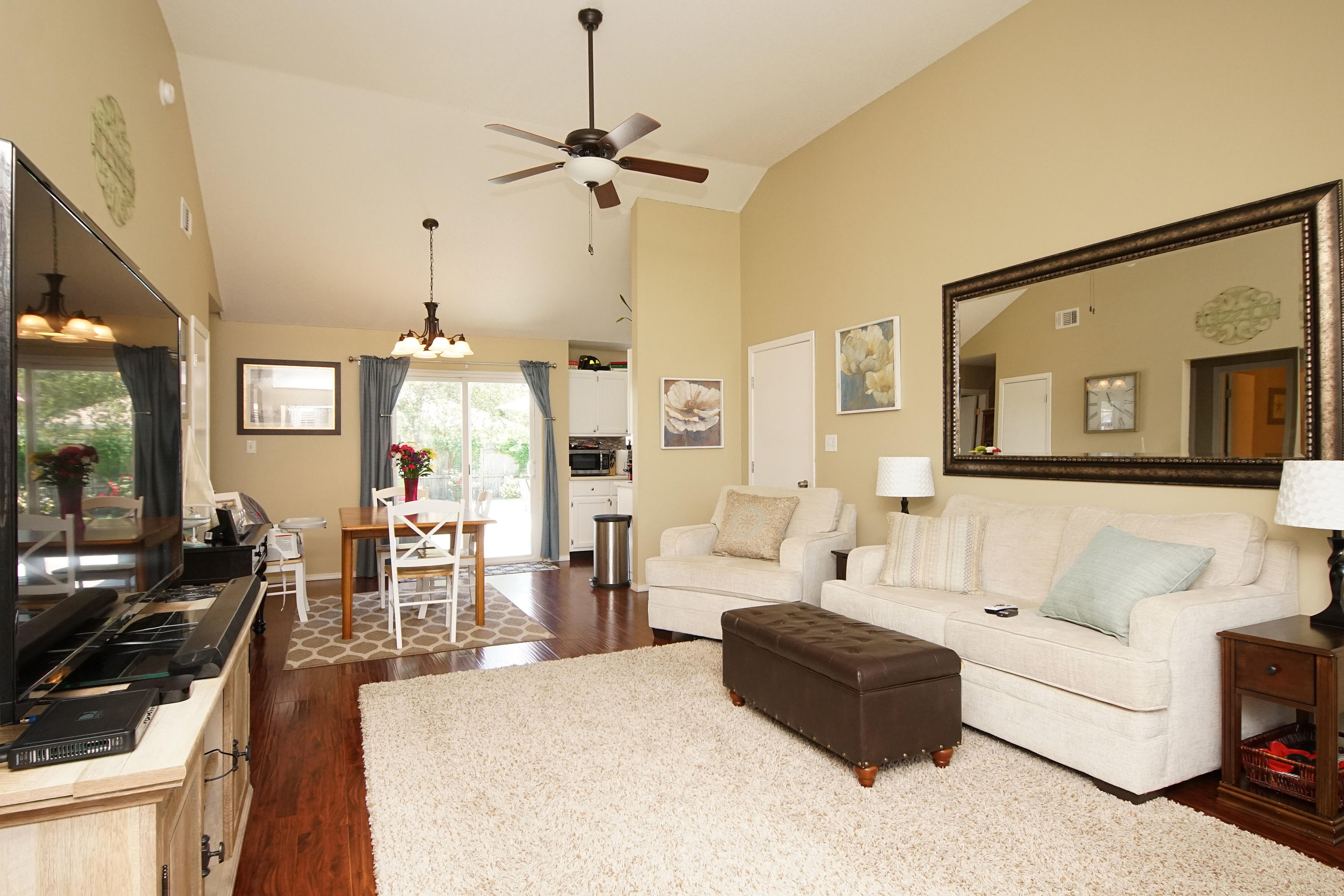 CARDINAL ESTATES - Residential