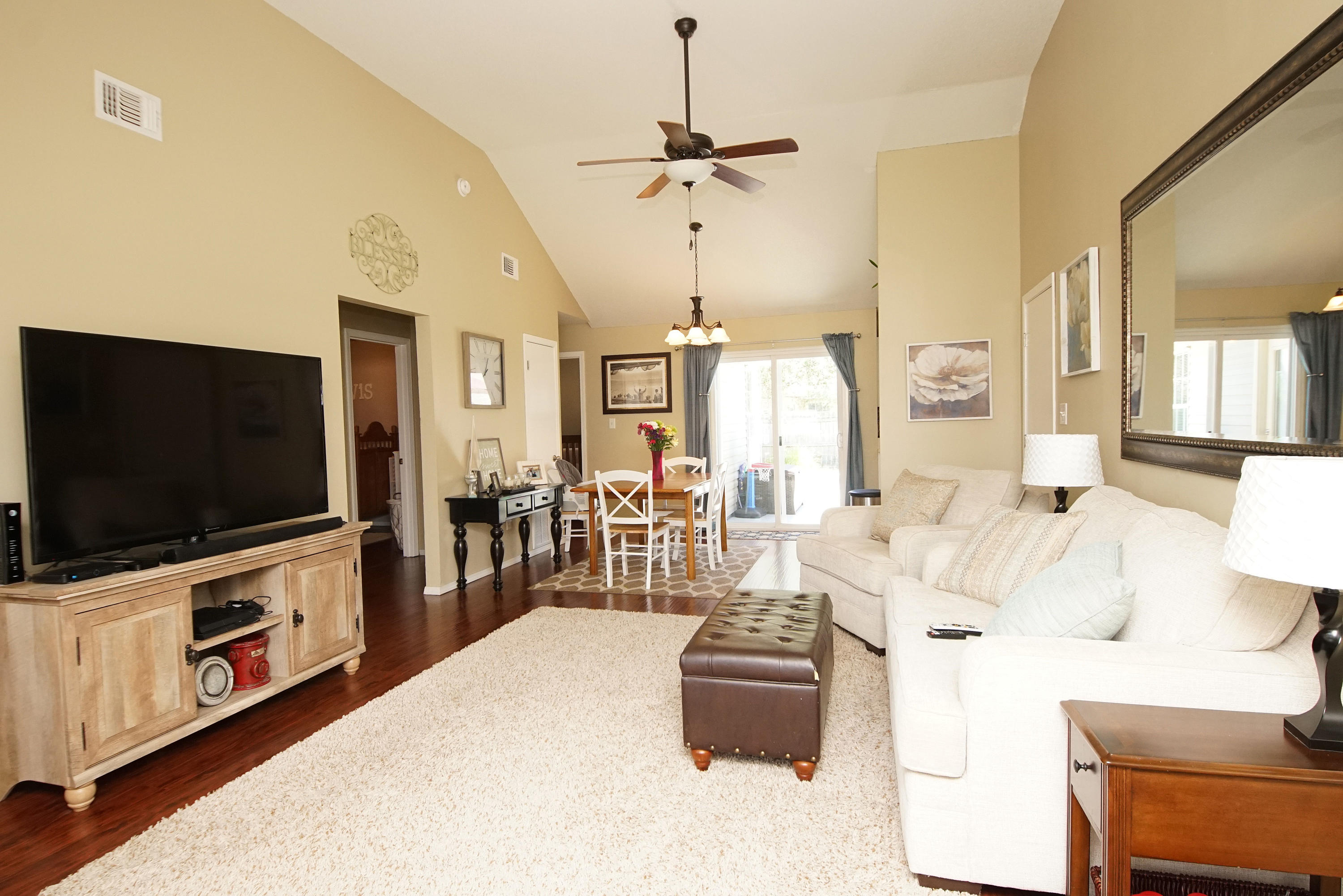 CARDINAL ESTATES - Residential