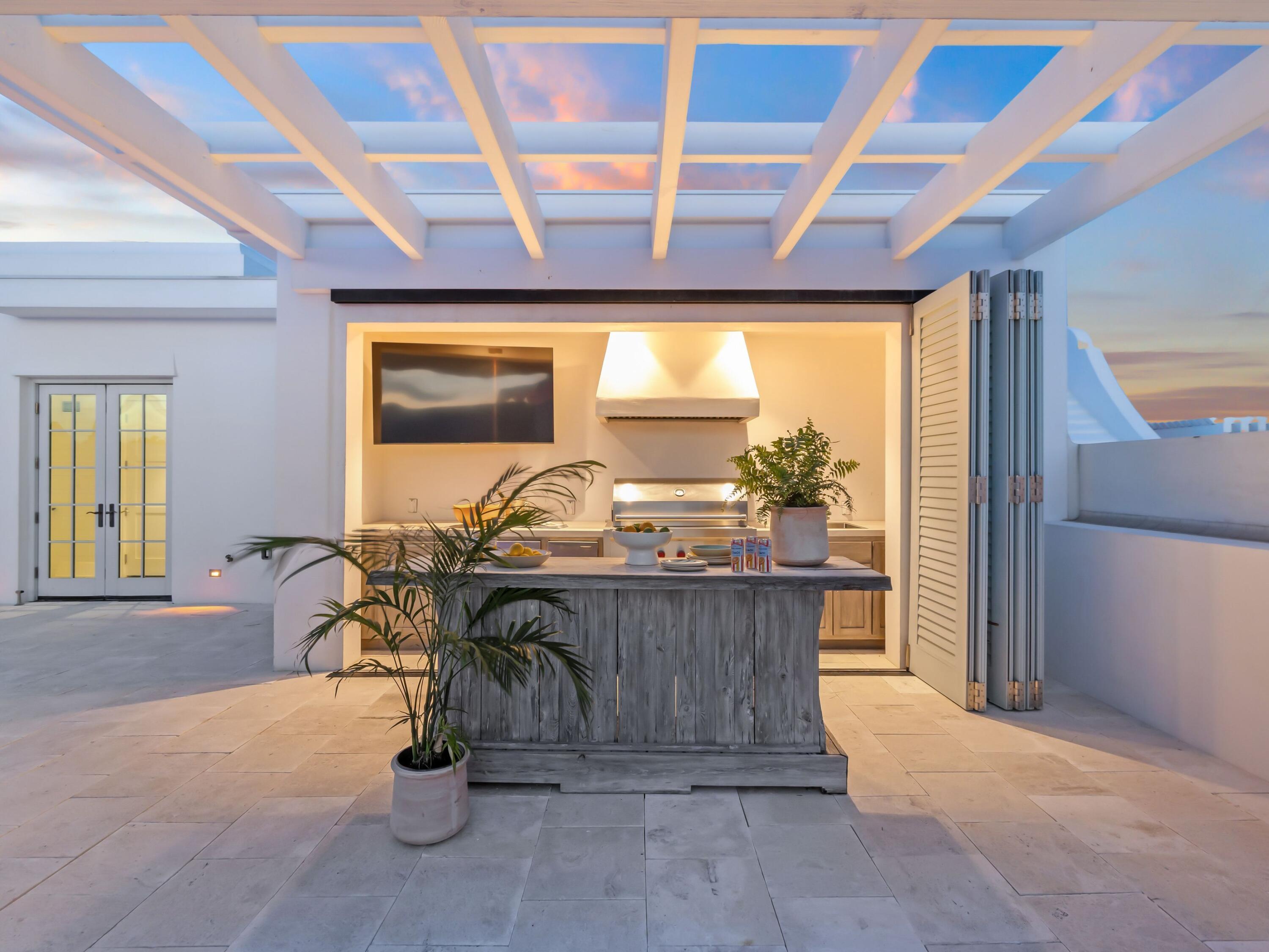 ALYS BEACH - Residential