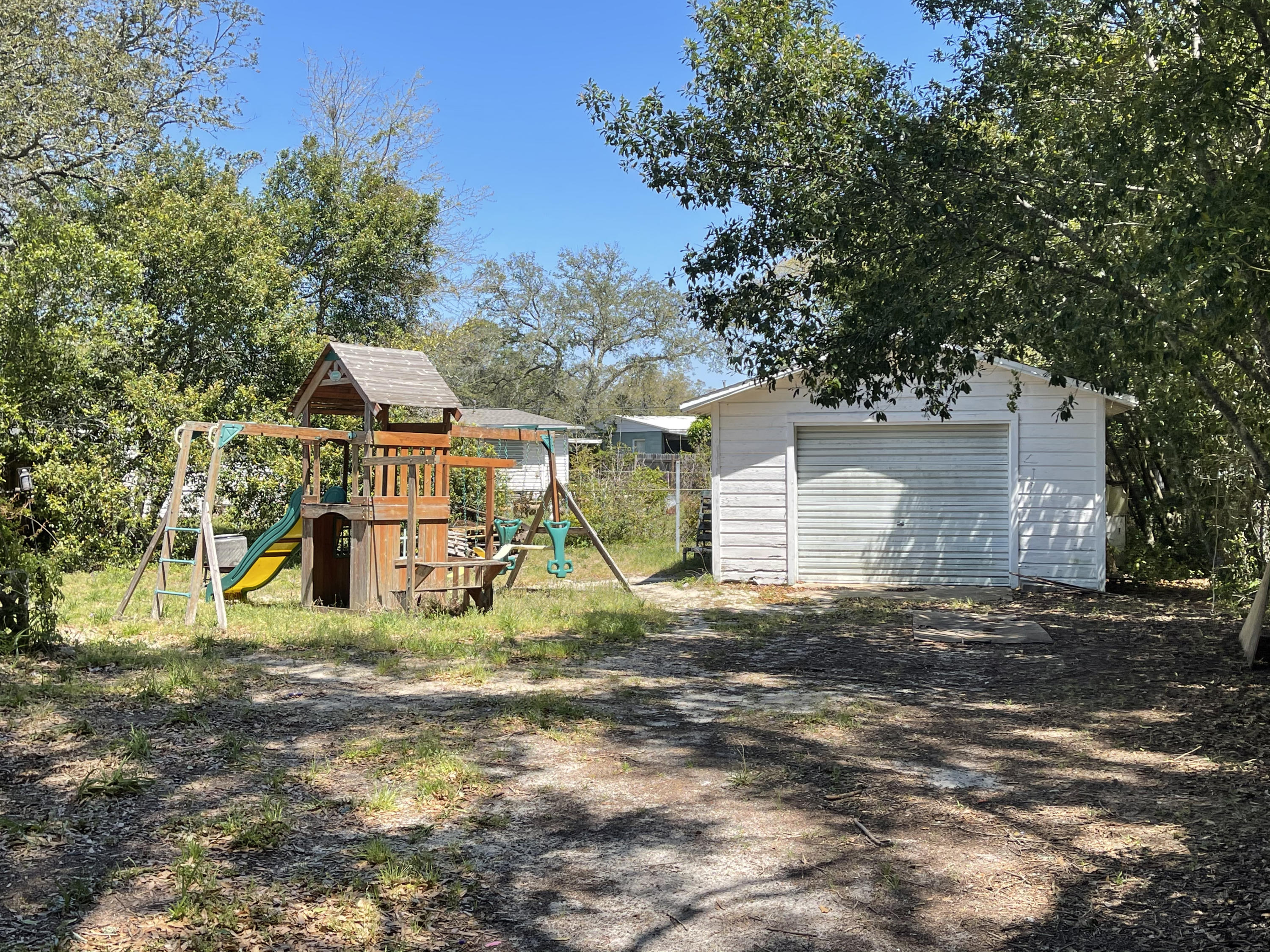 GARNIERS BEACH 2ND - Residential