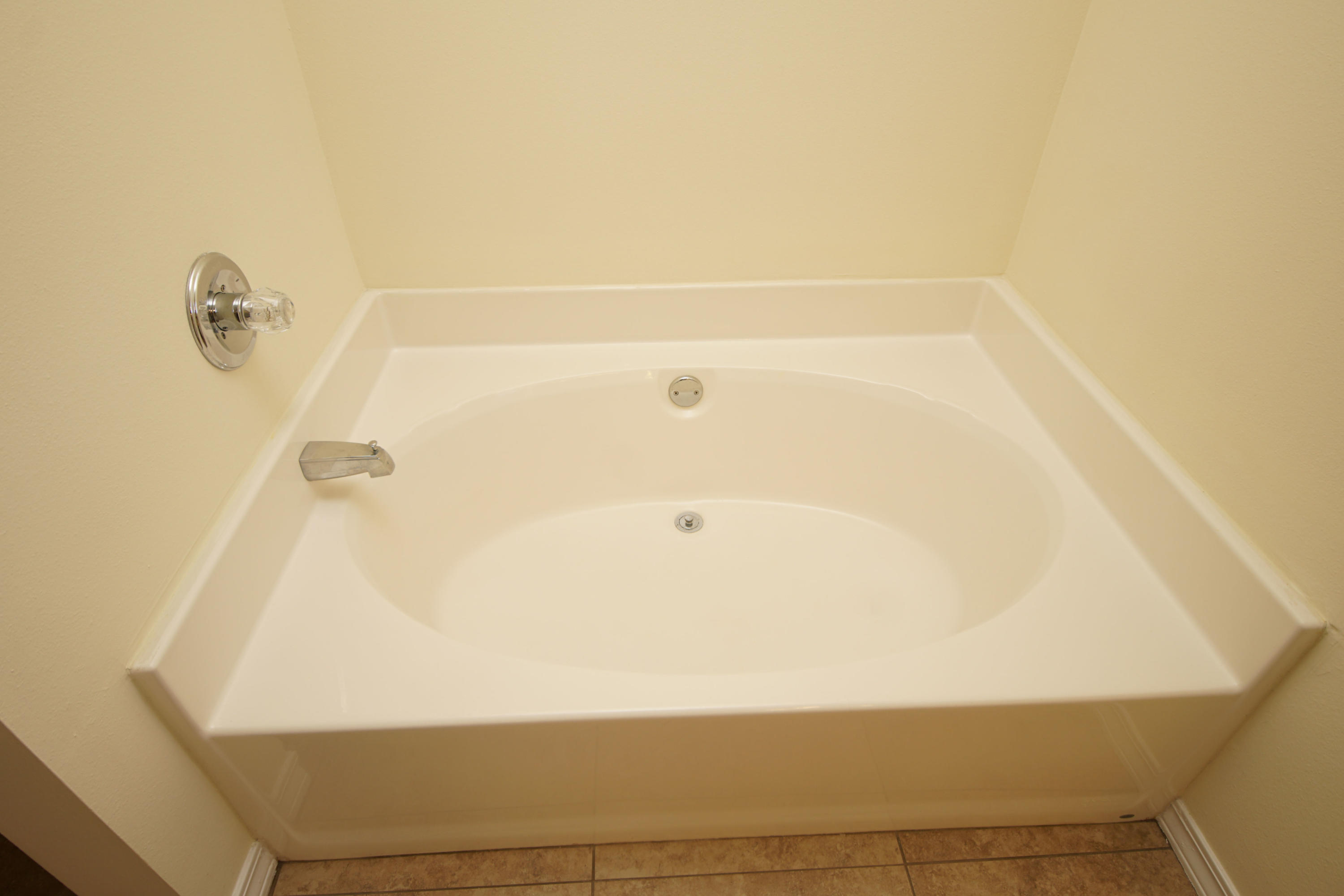 NORTHVIEW ESTATES 5TH ADDN - Residential