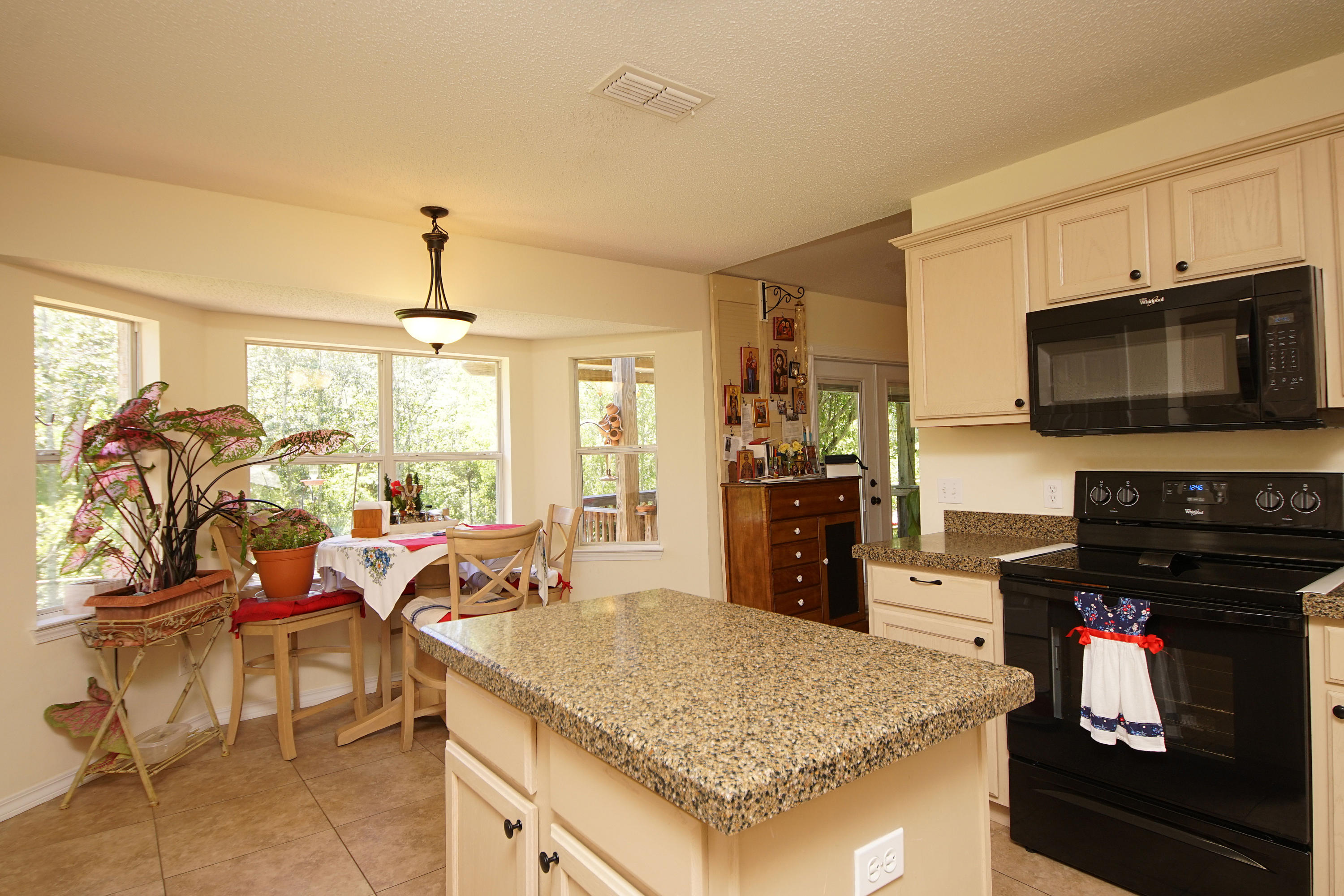 NORTHVIEW ESTATES 5TH ADDN - Residential