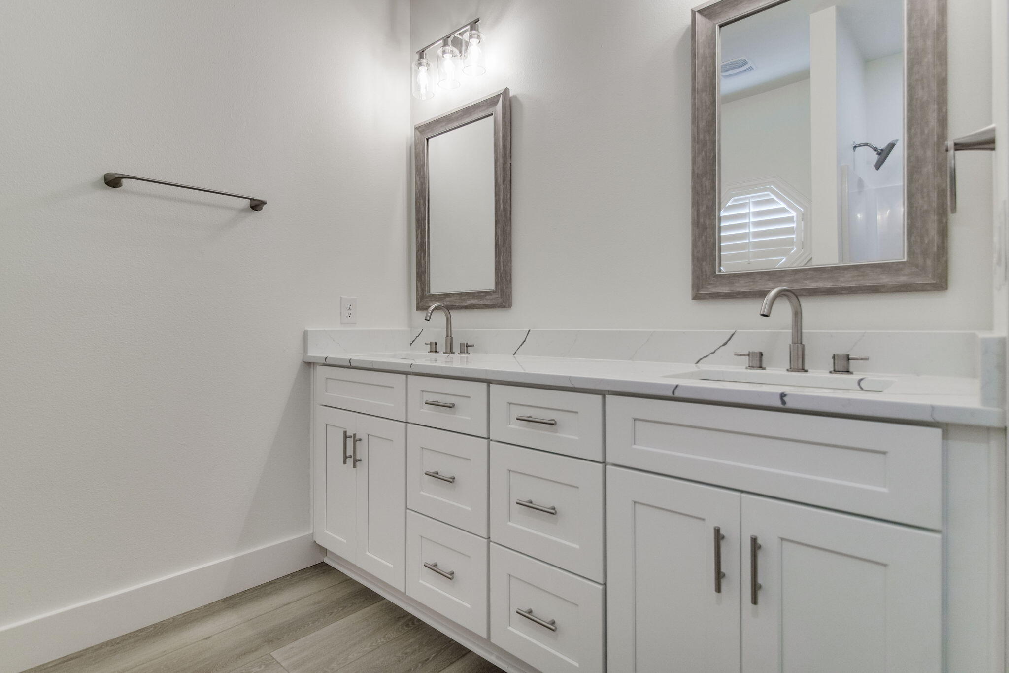 HIDDEN CREEK ESTATES AT HOLLEY BY THE SEA - Residential
