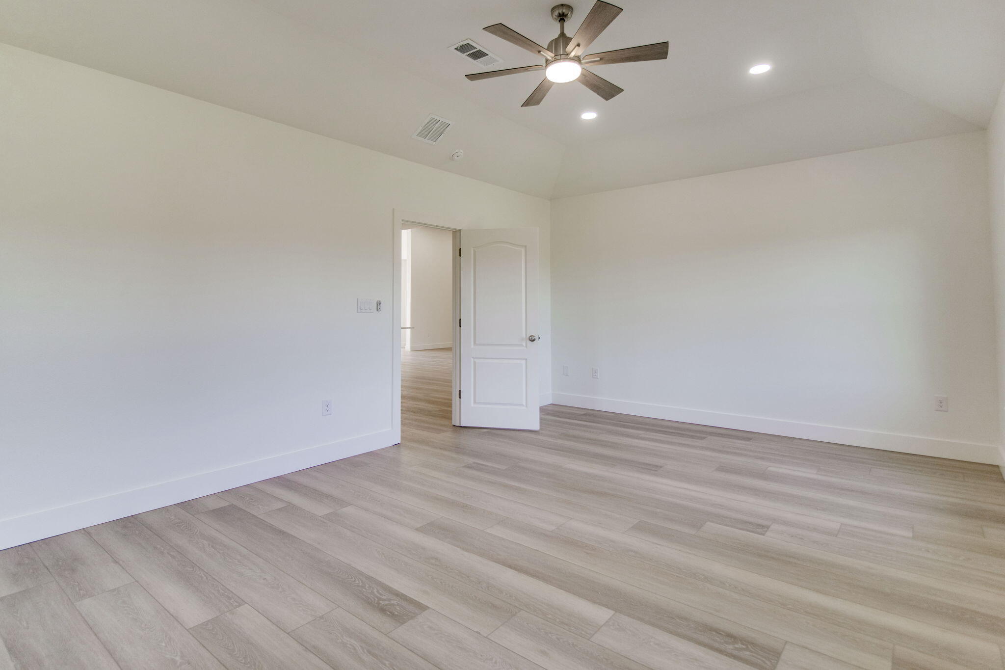 HIDDEN CREEK ESTATES AT HOLLEY BY THE SEA - Residential
