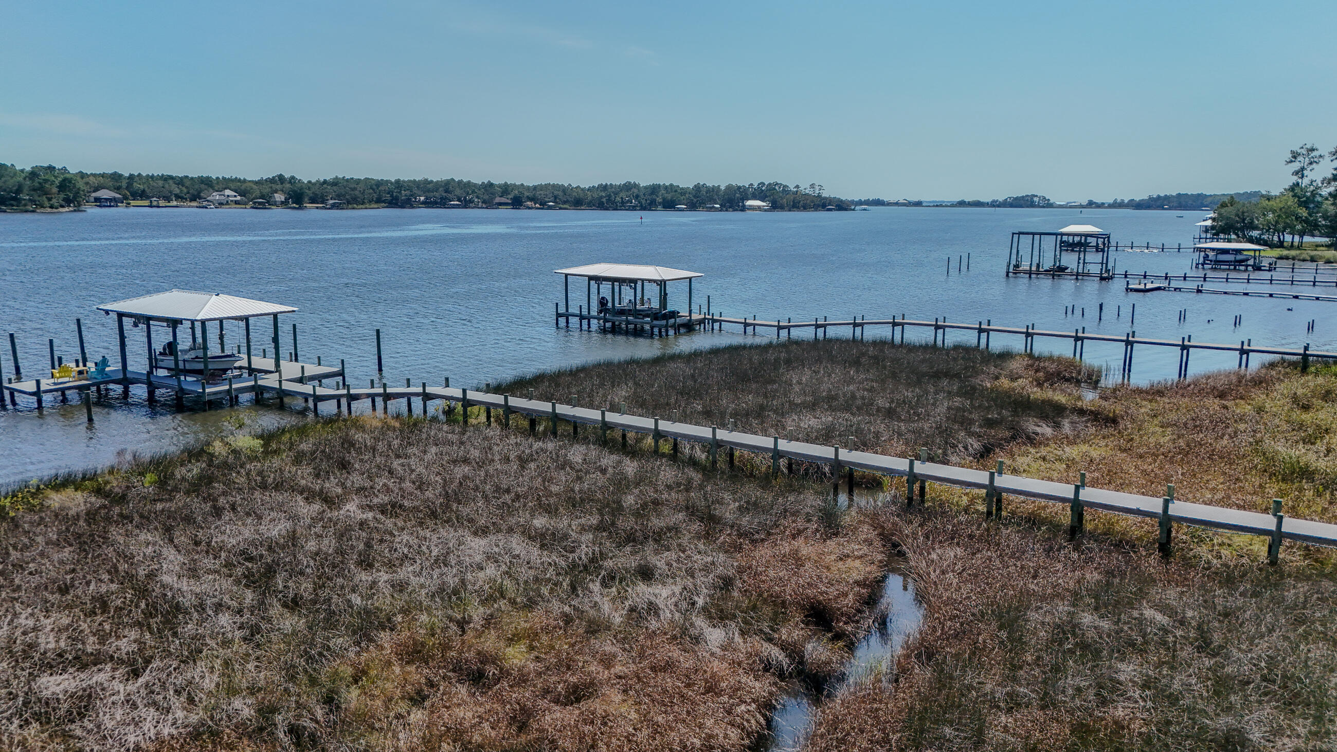 LAGRANGE SHORES - Land
