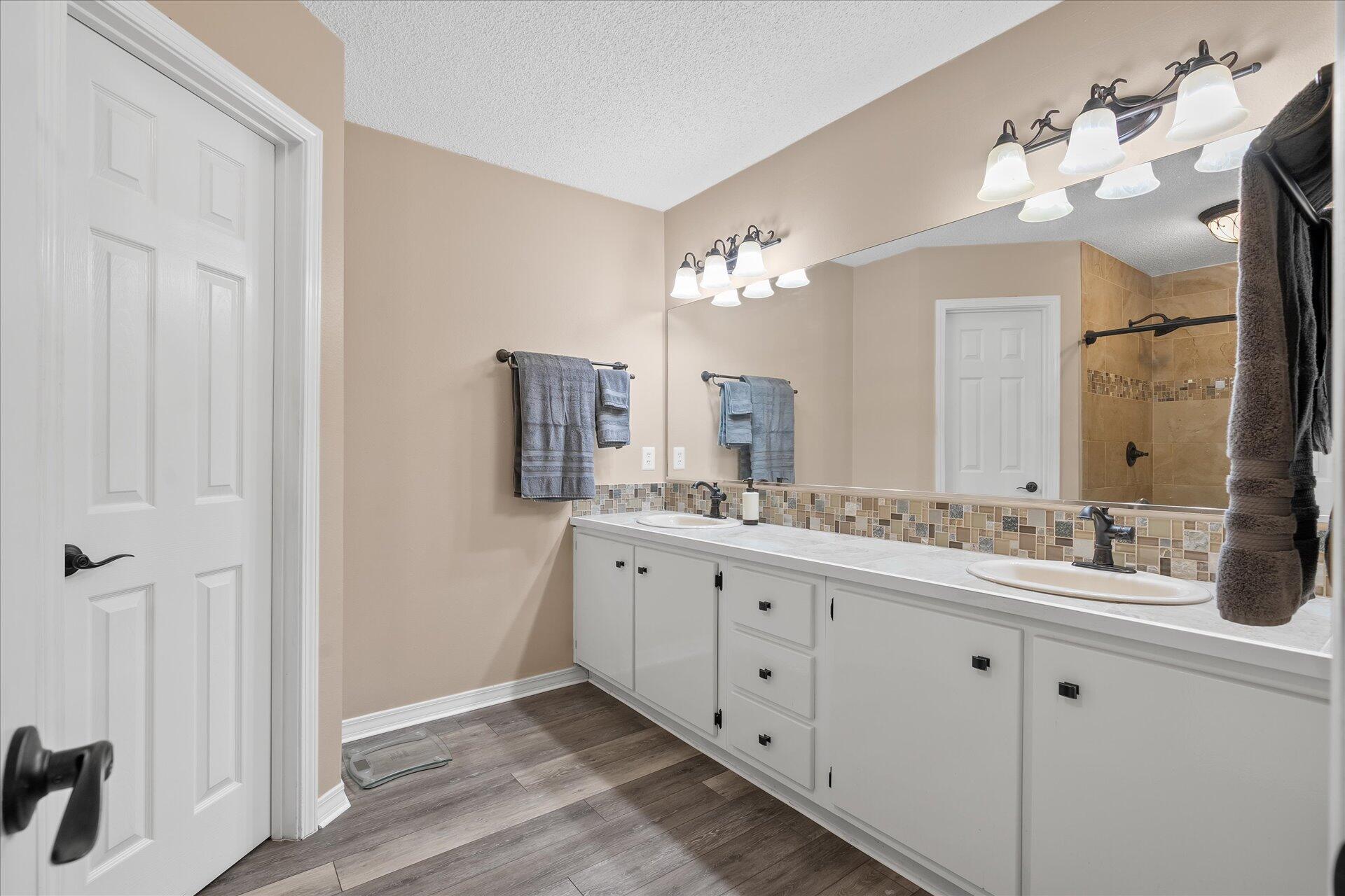 ORION LAKE - Residential