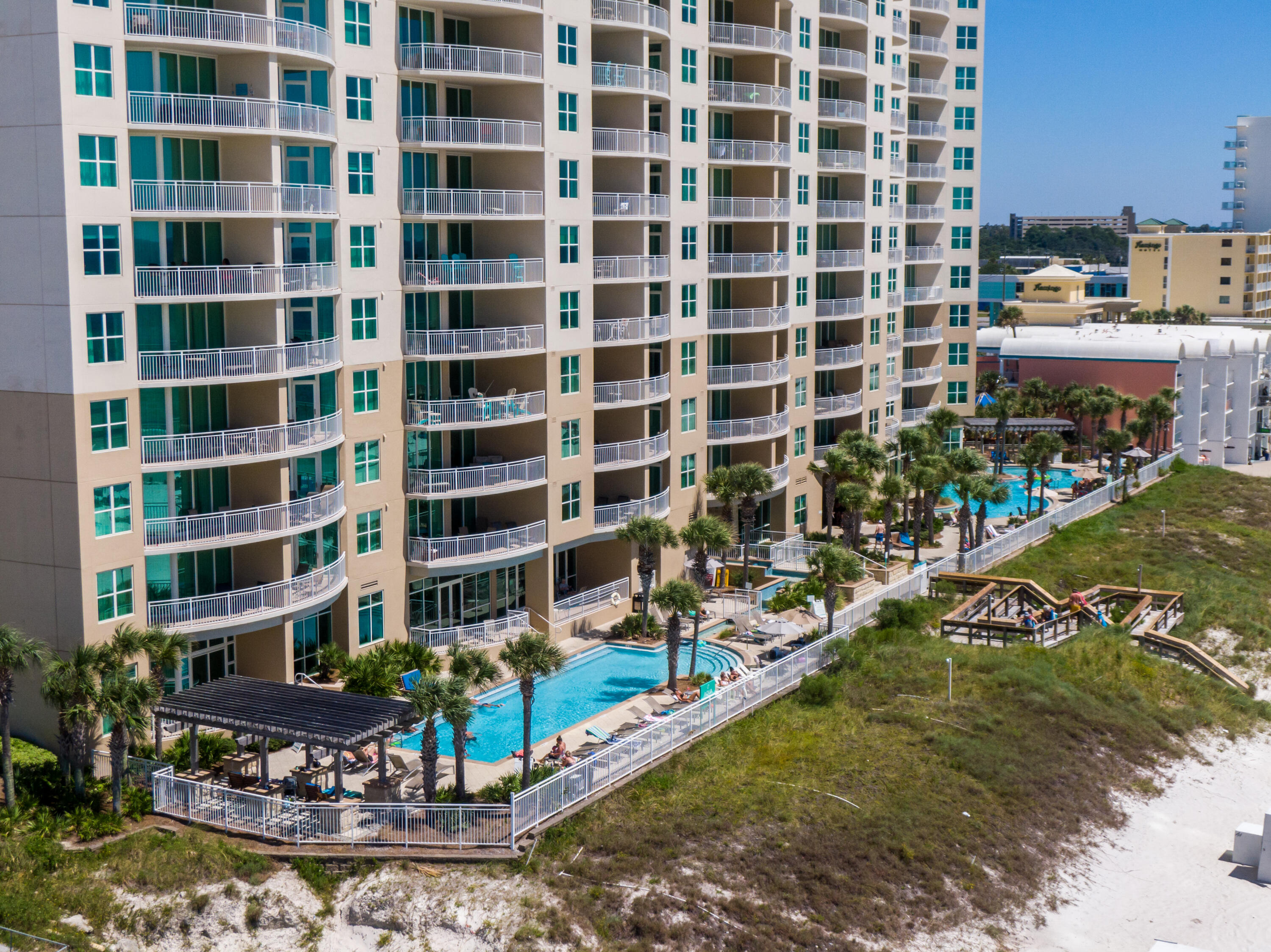 Aqua Resort - Residential