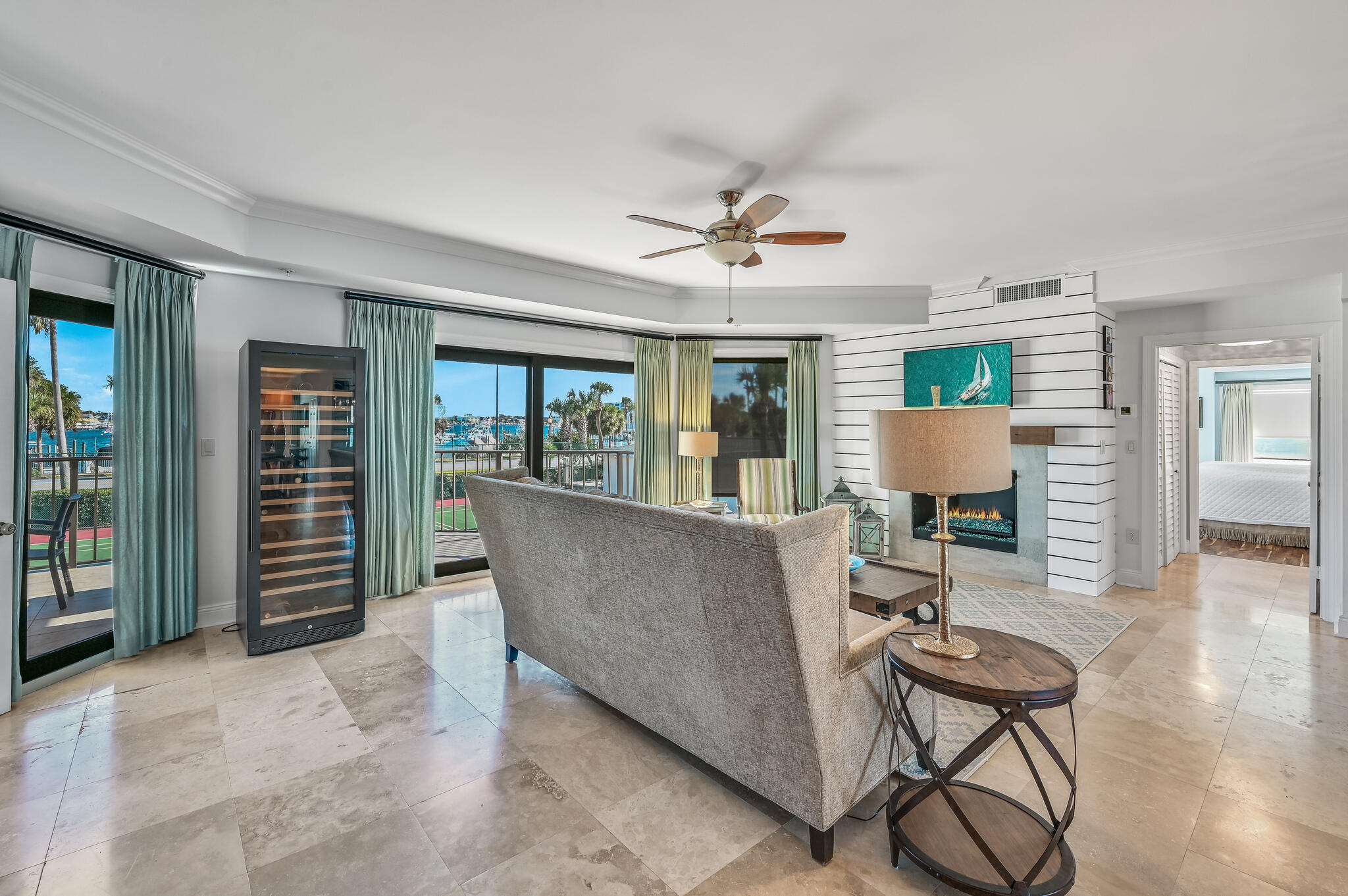 WATERVIEW TOWERS YACHT CLUB - Residential