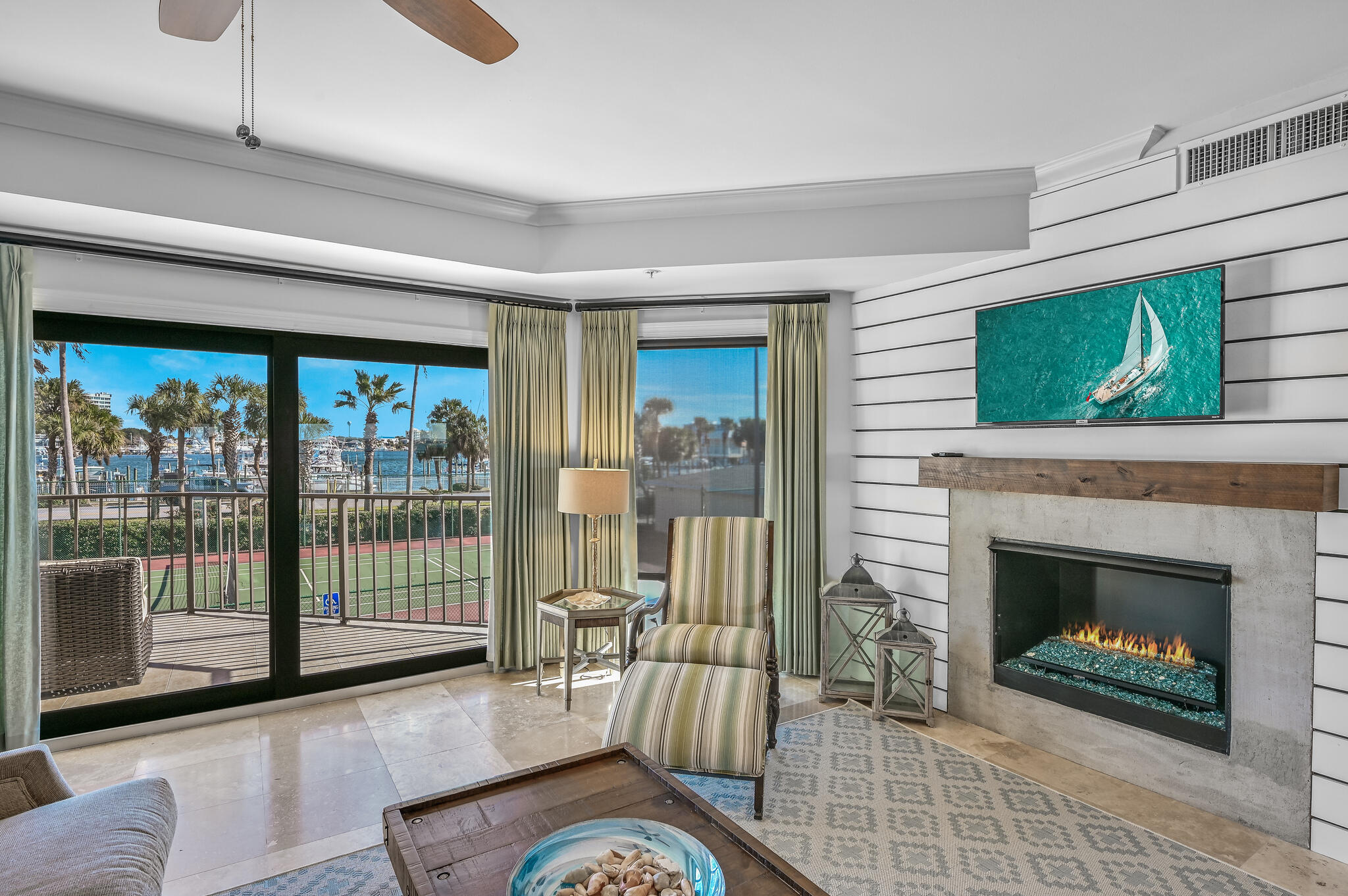 WATERVIEW TOWERS YACHT CLUB - Residential