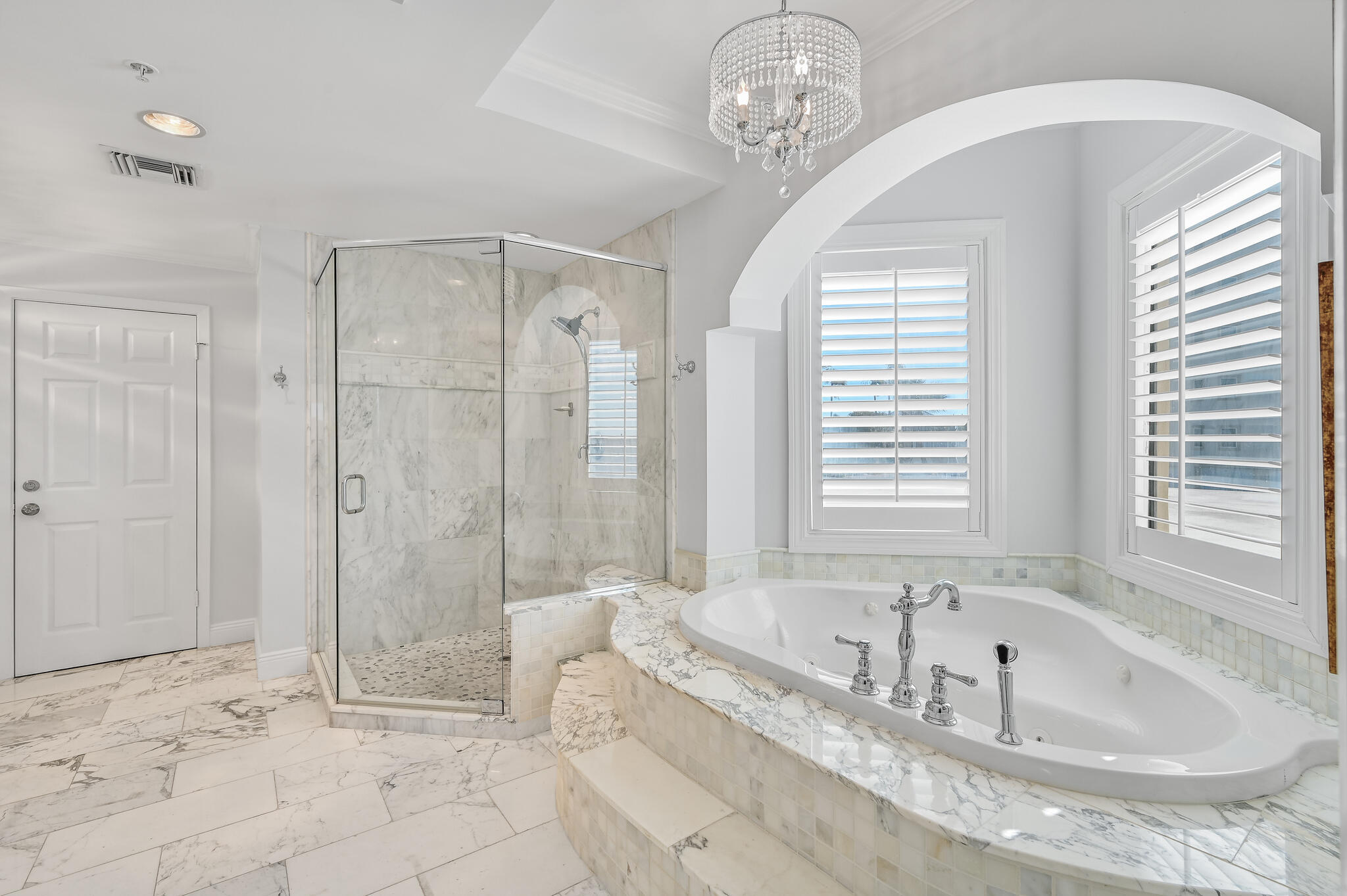 WATERVIEW TOWERS YACHT CLUB - Residential