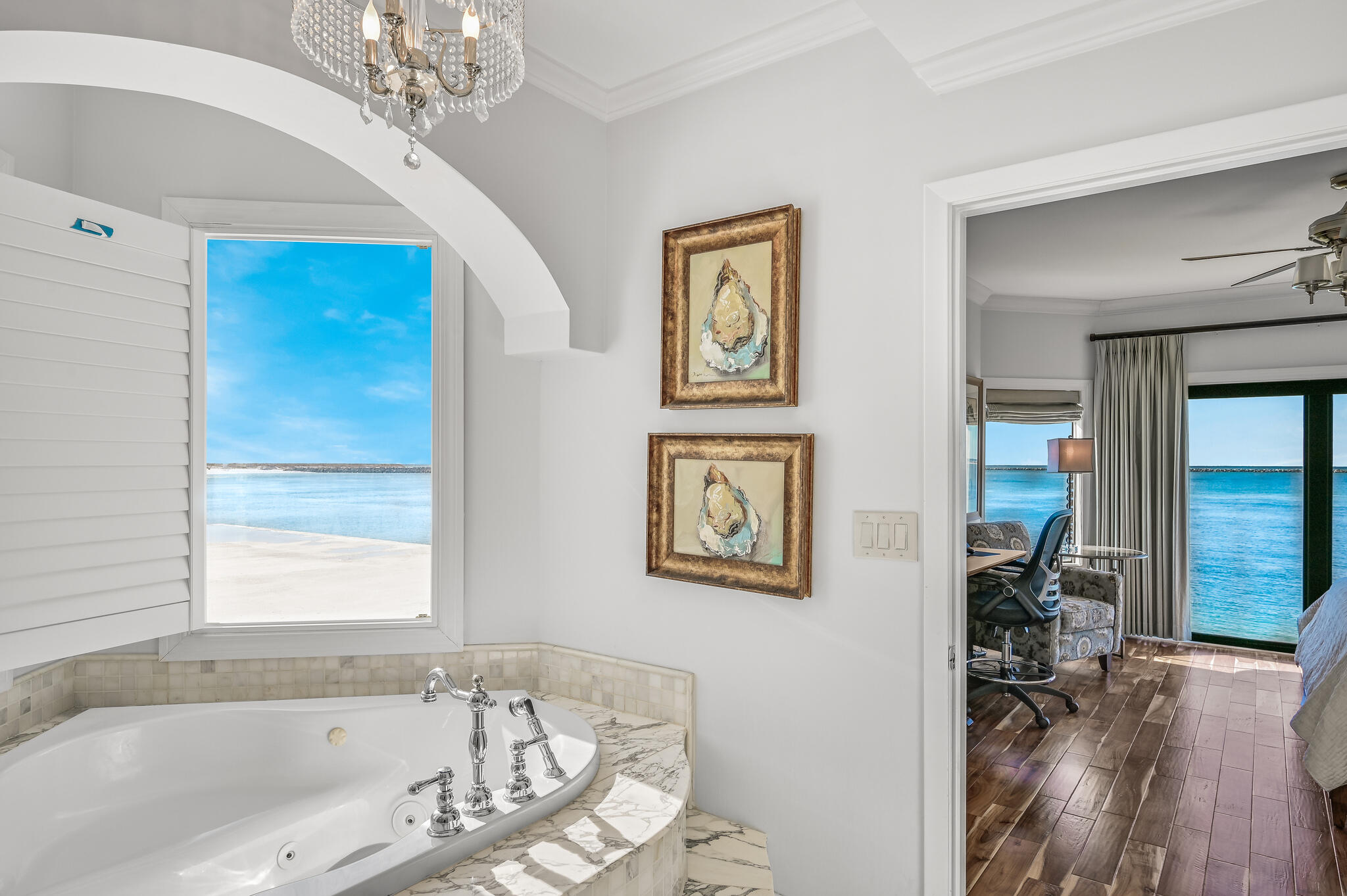 WATERVIEW TOWERS YACHT CLUB - Residential