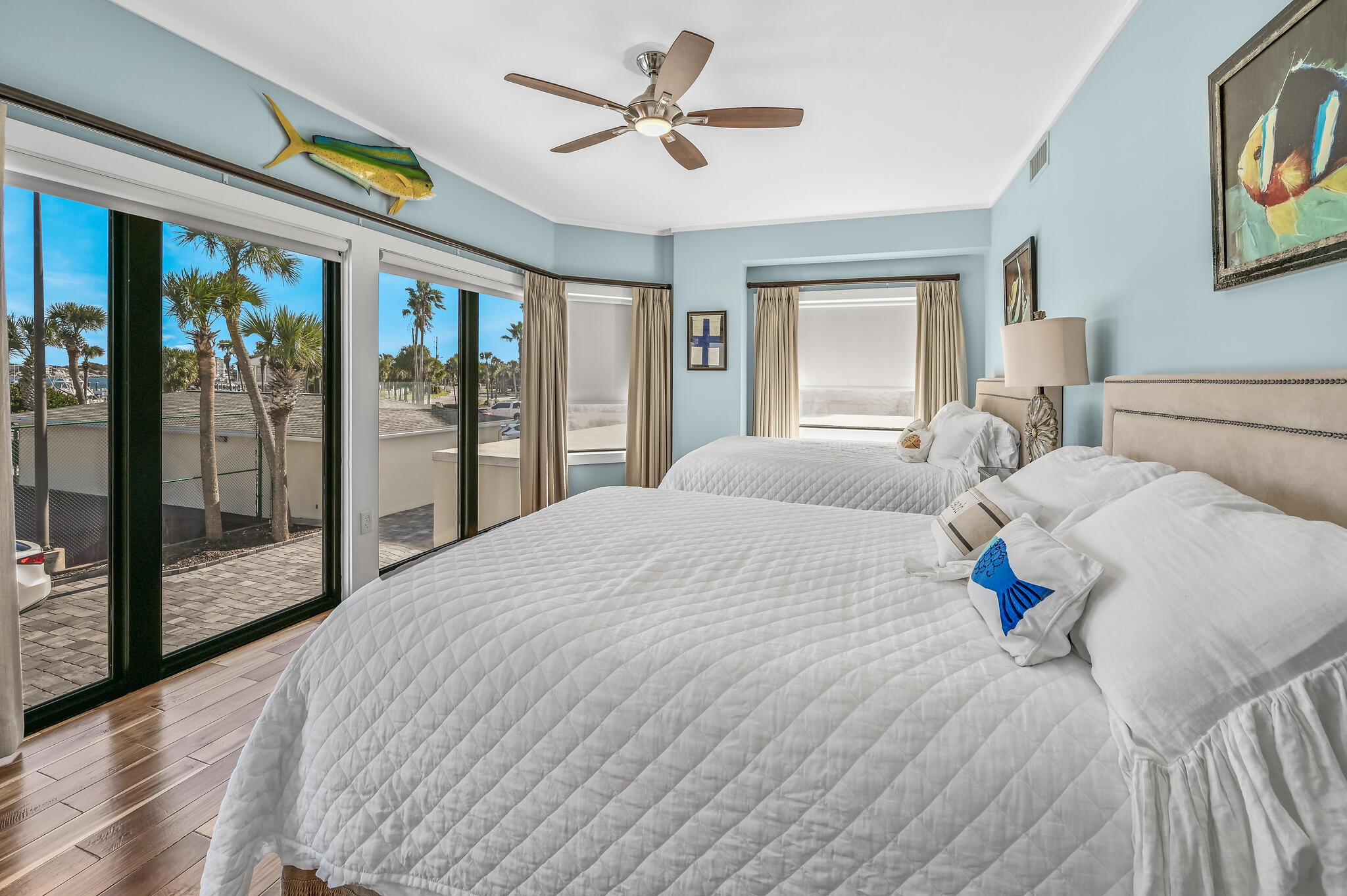 WATERVIEW TOWERS YACHT CLUB - Residential