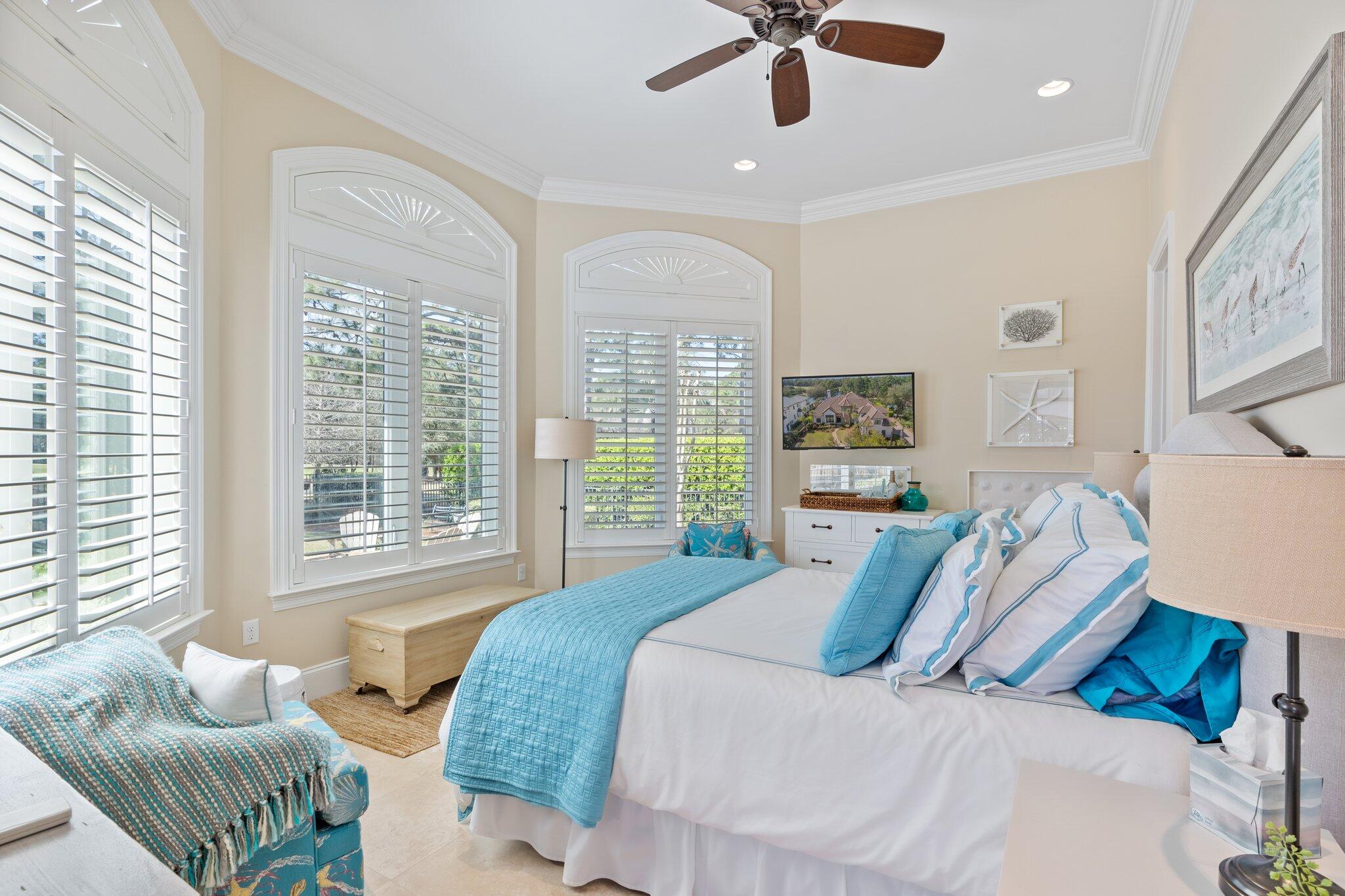 BURNT PINE - Residential