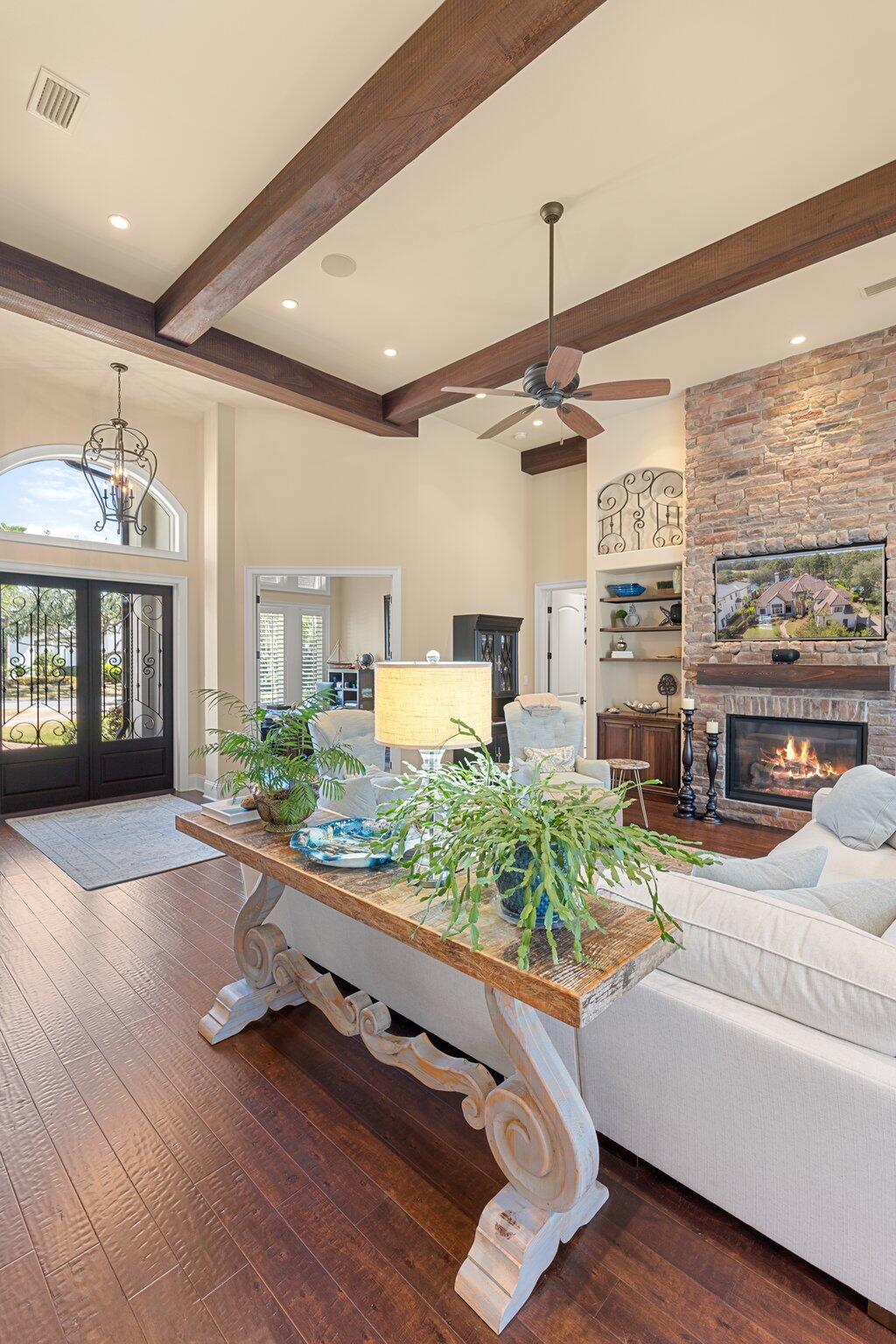 BURNT PINE - Residential